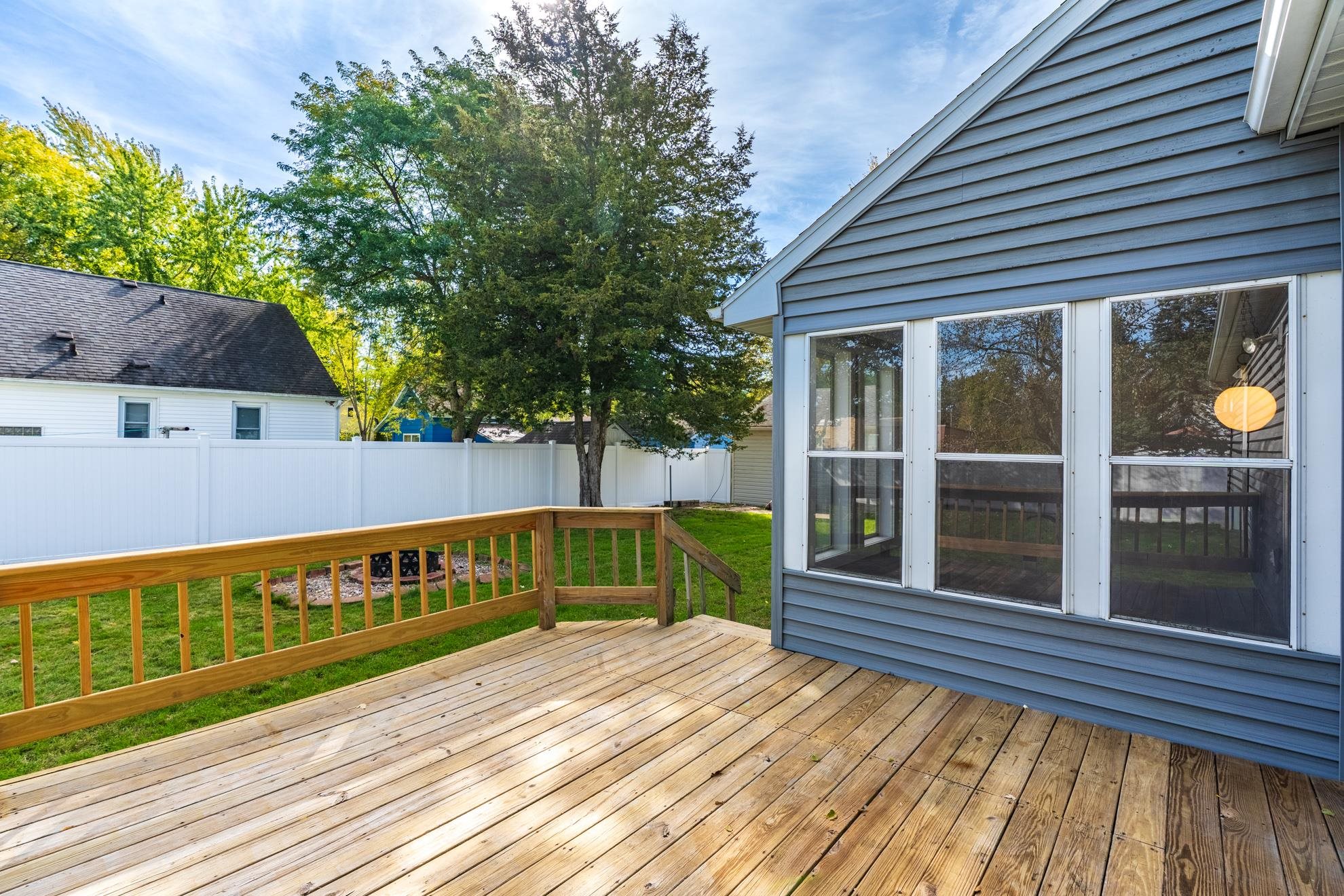 320 BLAISDELL AVENUE, Hatley, Wisconsin 54440, 4 Bedrooms Bedrooms, ,1 BathroomBathrooms,Residential,For Sale,320 BLAISDELL AVENUE,22605009