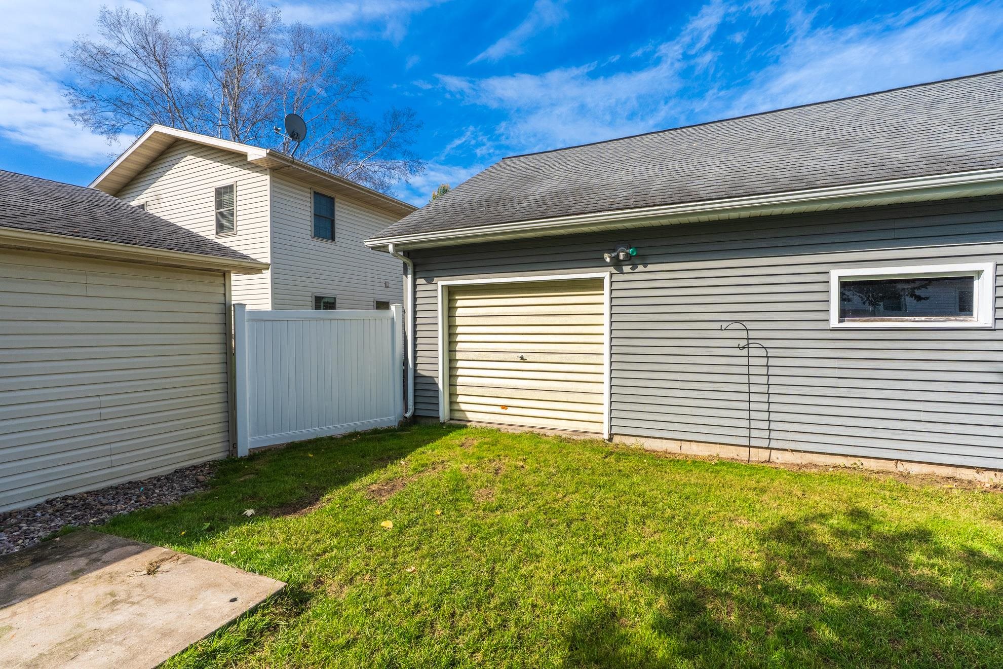 320 BLAISDELL AVENUE, Hatley, Wisconsin 54440, 4 Bedrooms Bedrooms, ,1 BathroomBathrooms,Residential,For Sale,320 BLAISDELL AVENUE,22605009
