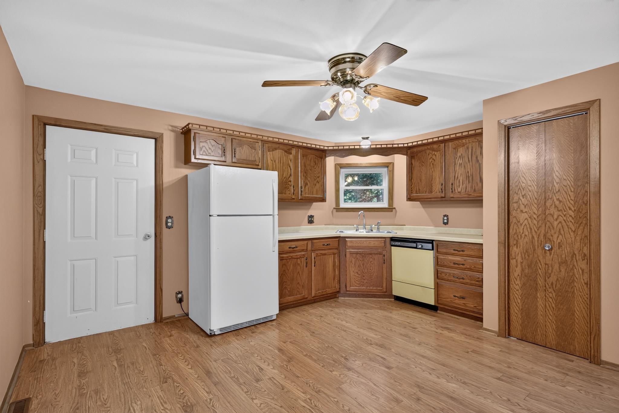 6311 MAGNOLIA DRIVE, Wisconsin Rapids, Wisconsin 54494, 1 Bedroom Bedrooms, ,2 BathroomsBathrooms,Residential,For Sale,6311 MAGNOLIA DRIVE,22605017