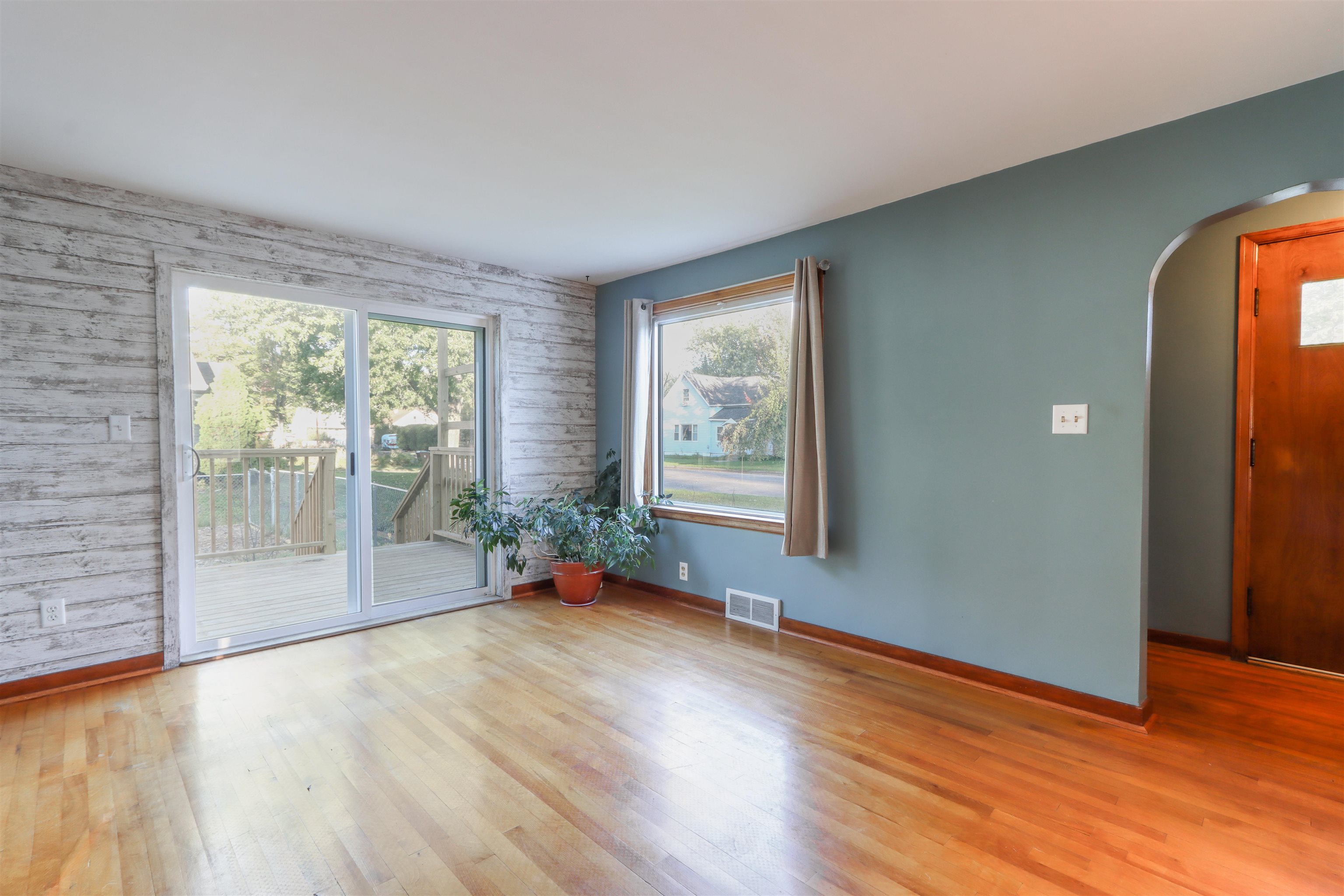 449 WADLEIGH STREET, Stevens Point, Wisconsin 54481, 2 Bedrooms Bedrooms, ,1 BathroomBathrooms,Residential,For Sale,449 WADLEIGH STREET,22605018