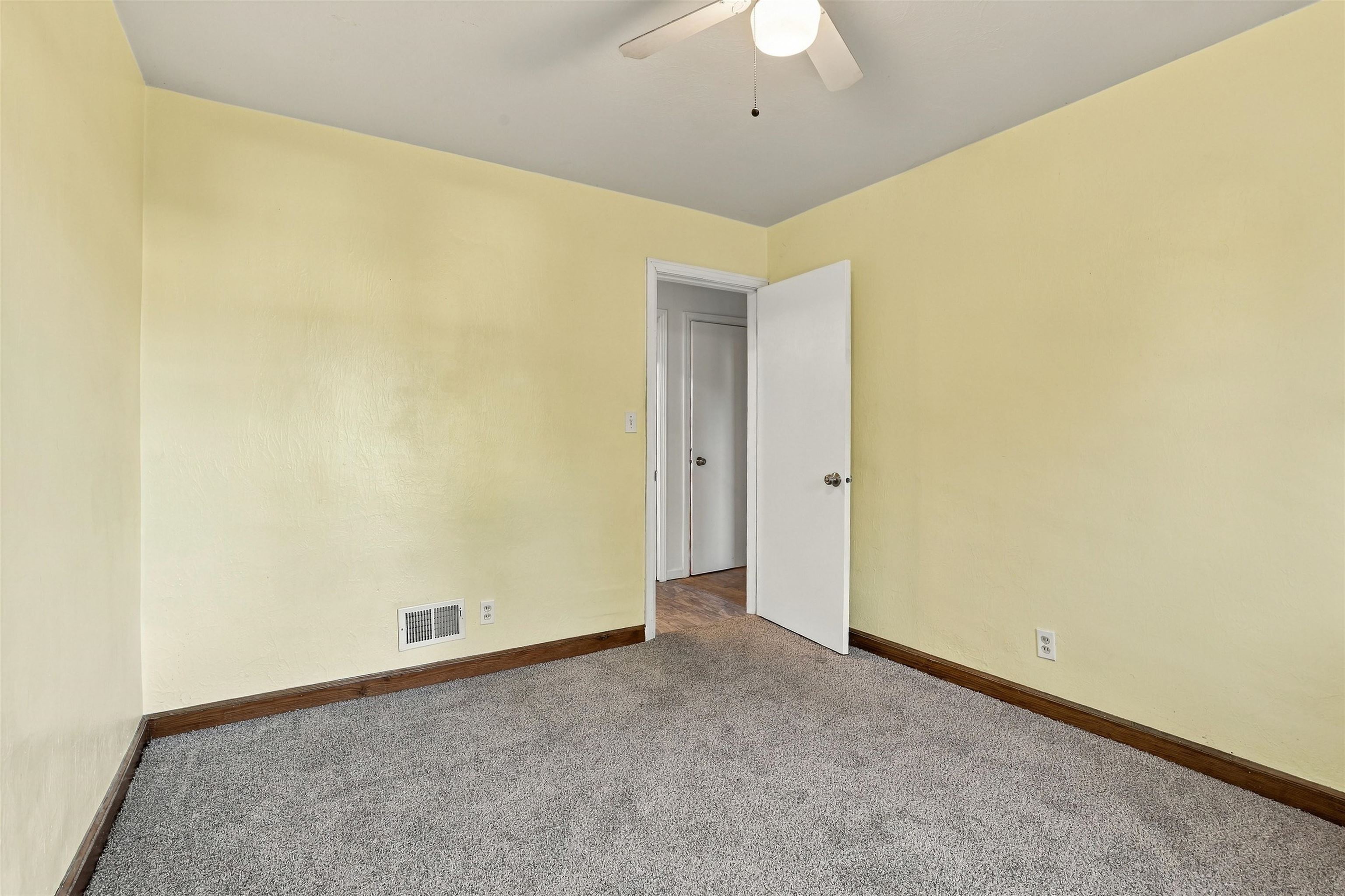 520 13TH STREET NORTH, Wisconsin Rapids, Wisconsin 54494, 4 Bedrooms Bedrooms, ,1 BathroomBathrooms,Residential,For Sale,520 13TH STREET NORTH,22605020