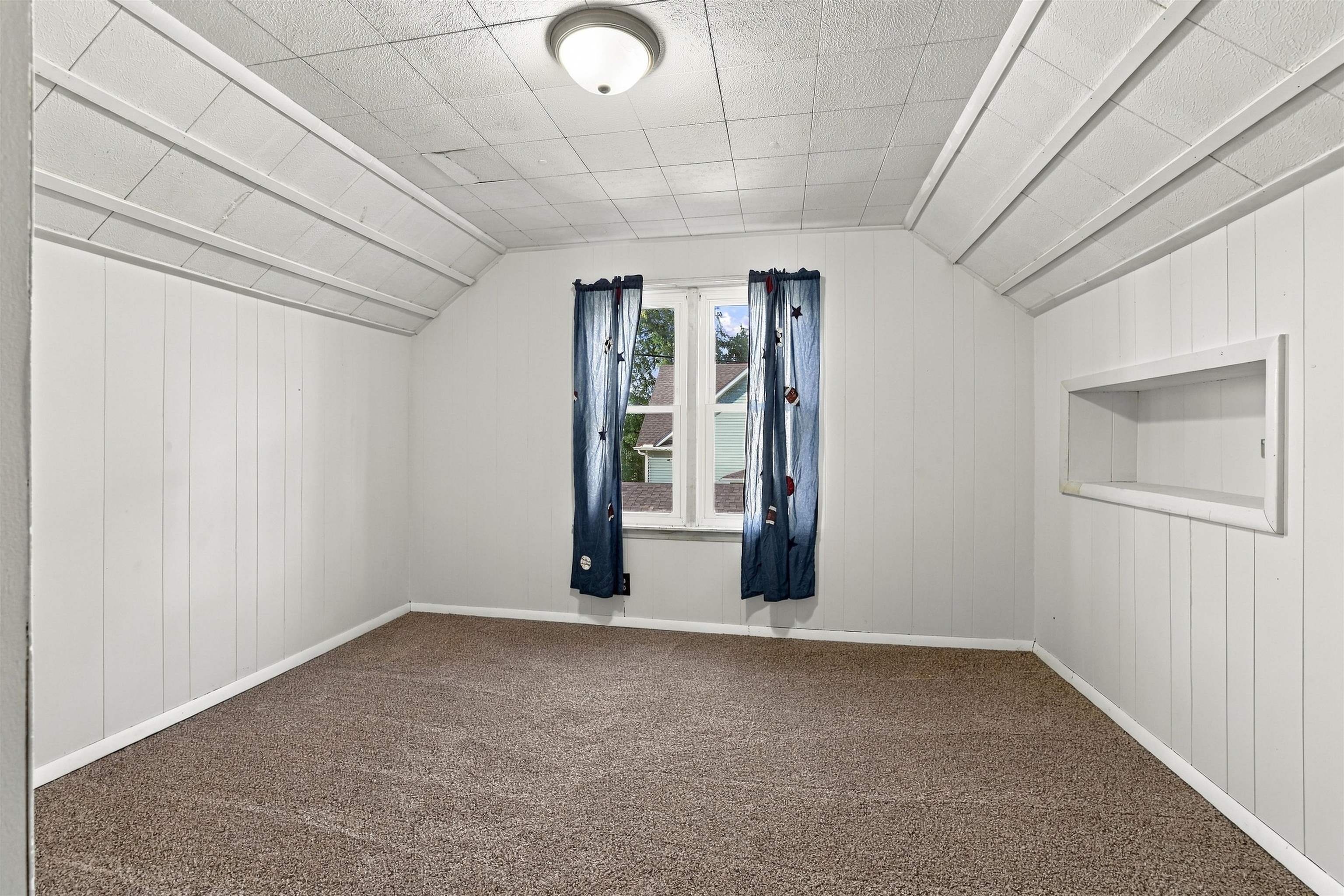 520 13TH STREET NORTH, Wisconsin Rapids, Wisconsin 54494, 4 Bedrooms Bedrooms, ,1 BathroomBathrooms,Residential,For Sale,520 13TH STREET NORTH,22605020