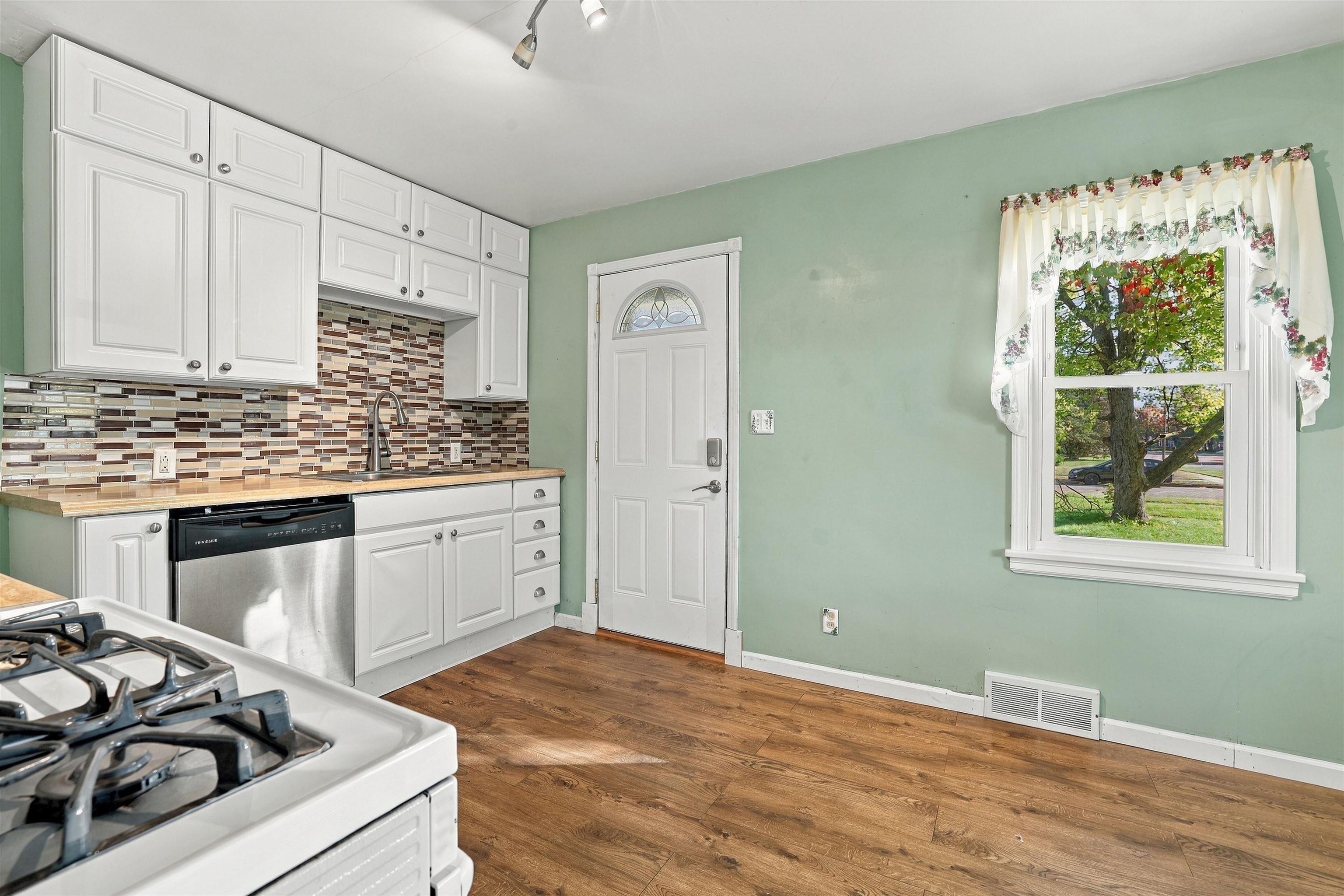 520 13TH STREET NORTH, Wisconsin Rapids, Wisconsin 54494, 4 Bedrooms Bedrooms, ,1 BathroomBathrooms,Residential,For Sale,520 13TH STREET NORTH,22605020