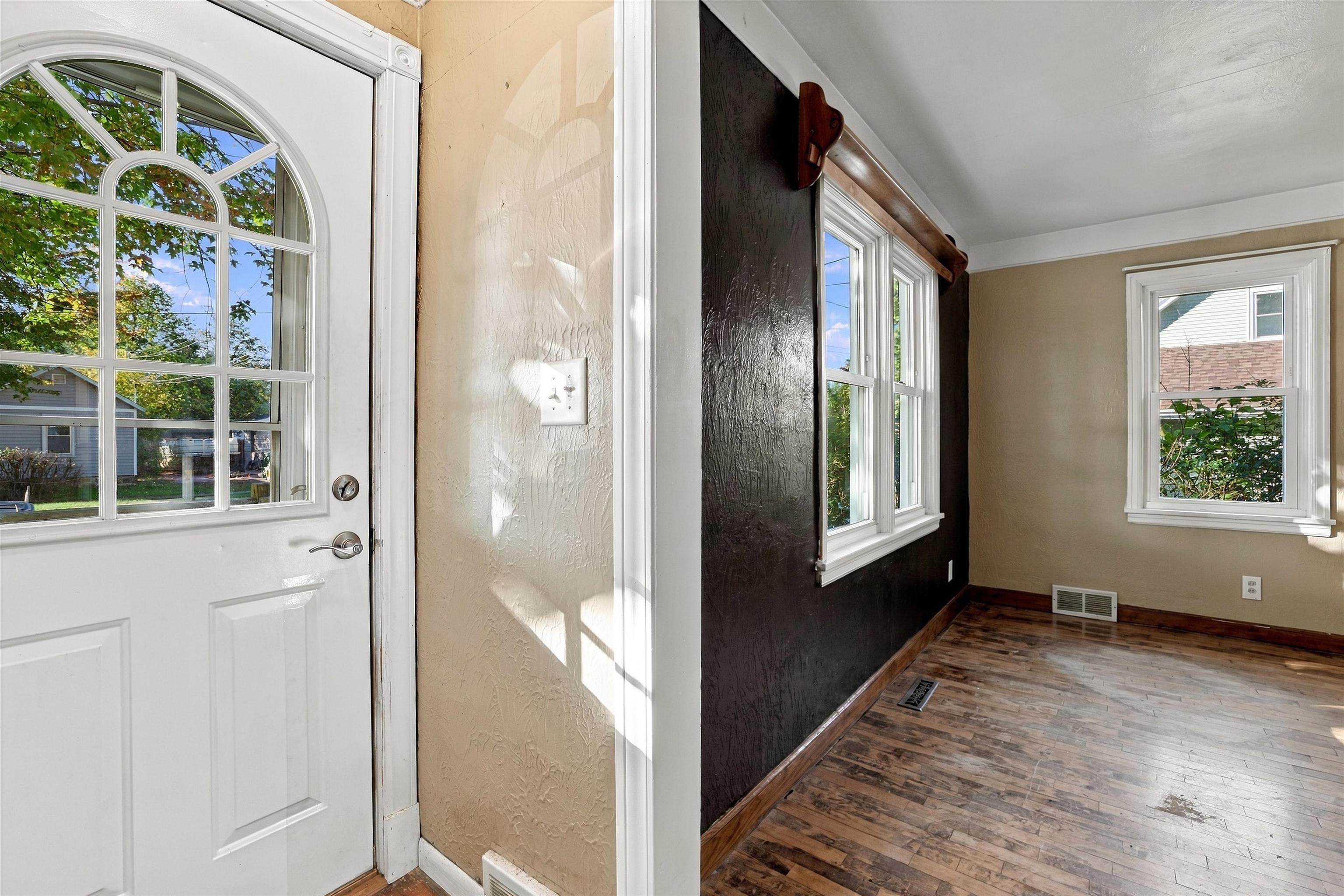 520 13TH STREET NORTH, Wisconsin Rapids, Wisconsin 54494, 4 Bedrooms Bedrooms, ,1 BathroomBathrooms,Residential,For Sale,520 13TH STREET NORTH,22605020
