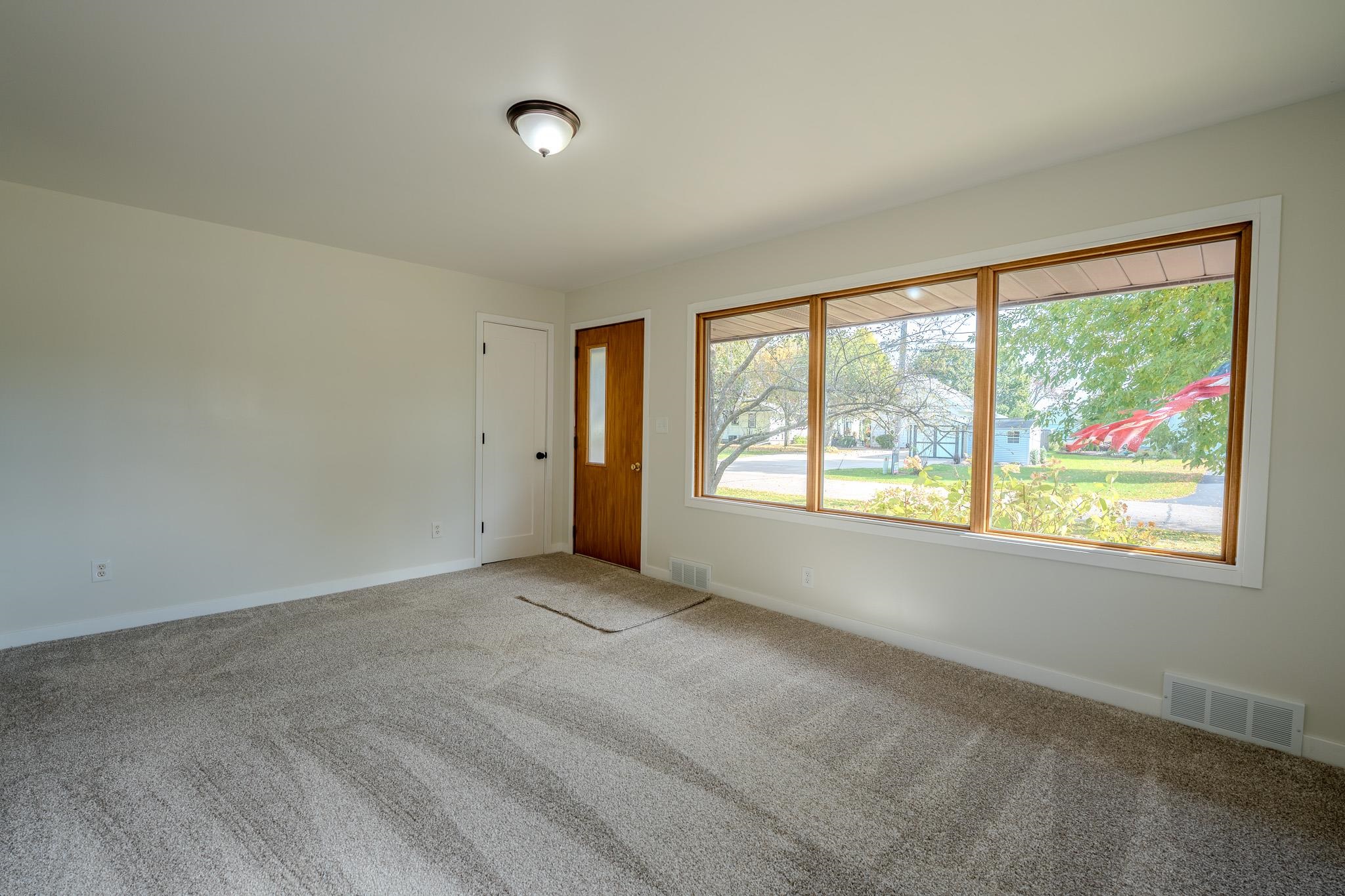 1306 S 13TH AVENUE, Wausau, Wisconsin 54401, 3 Bedrooms Bedrooms, ,1 BathroomBathrooms,Residential,For Sale,1306 S 13TH AVENUE,22605023