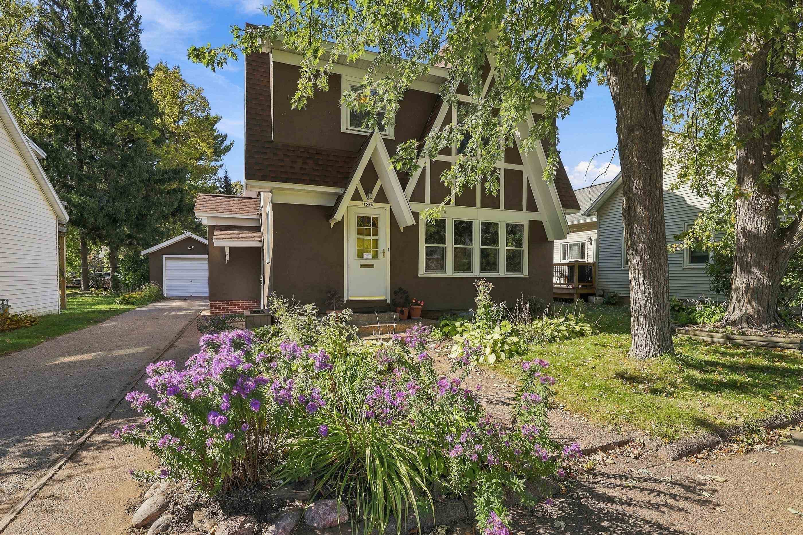 1526 ILLINOIS AVENUE, Stevens Point, Wisconsin 54481, 3 Bedrooms Bedrooms, ,1 BathroomBathrooms,Residential,For Sale,1526 ILLINOIS AVENUE,22605027