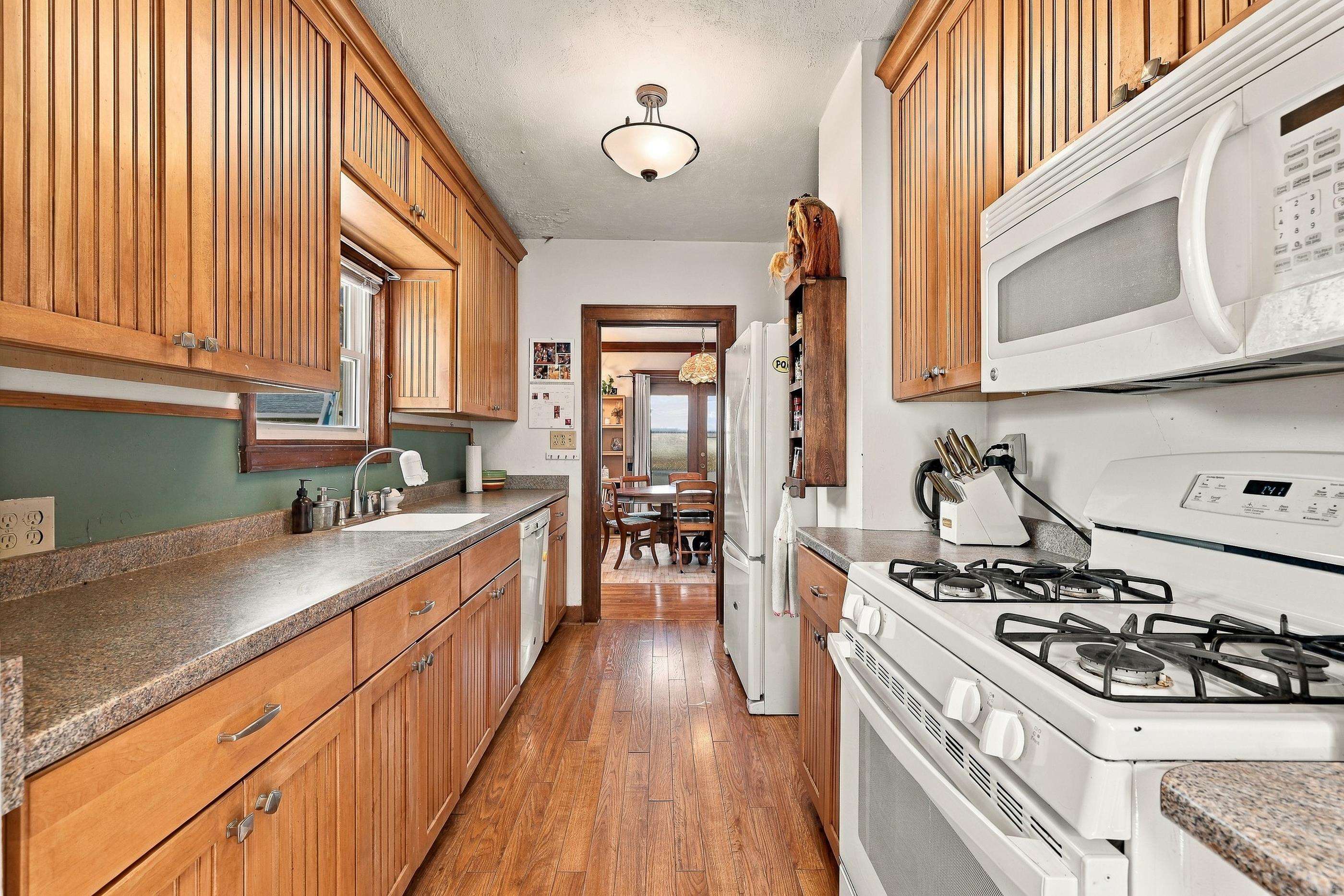 1526 ILLINOIS AVENUE, Stevens Point, Wisconsin 54481, 3 Bedrooms Bedrooms, ,1 BathroomBathrooms,Residential,For Sale,1526 ILLINOIS AVENUE,22605027