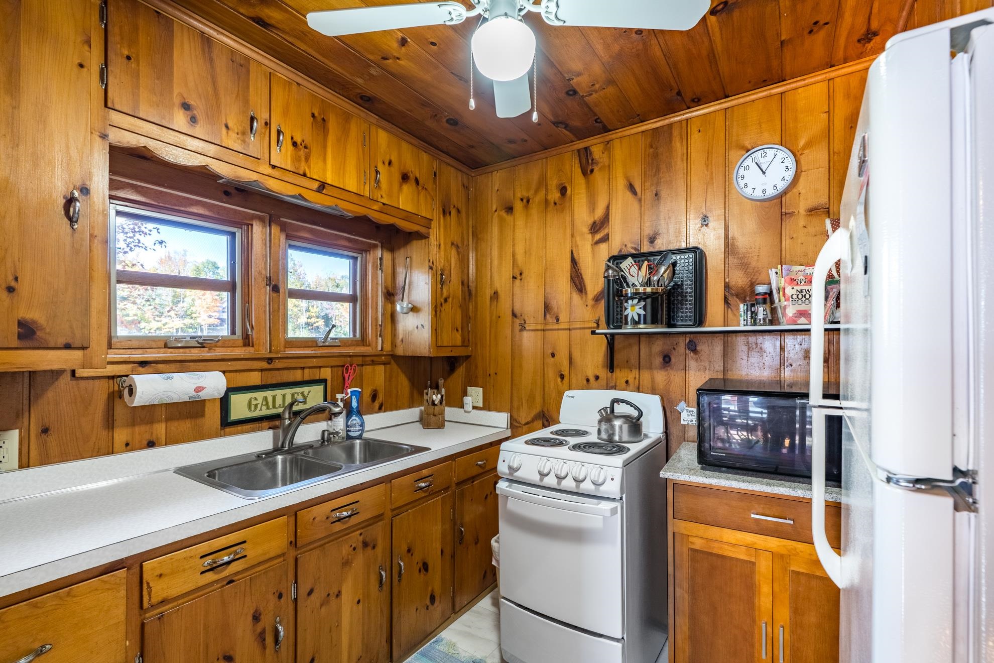 N5116 WULF ROAD, Irma, Wisconsin 54442, 2 Bedrooms Bedrooms, ,1 BathroomBathrooms,Residential,For Sale,N5116 WULF ROAD,22605085