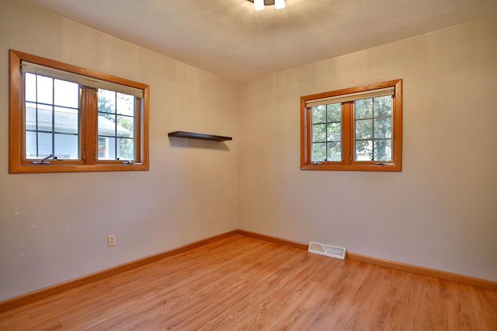 1433 N 16TH AVENUE, Wausau, Wisconsin 54401, 3 Bedrooms Bedrooms, ,2 BathroomsBathrooms,Residential,For Sale,1433 N 16TH AVENUE,22605090