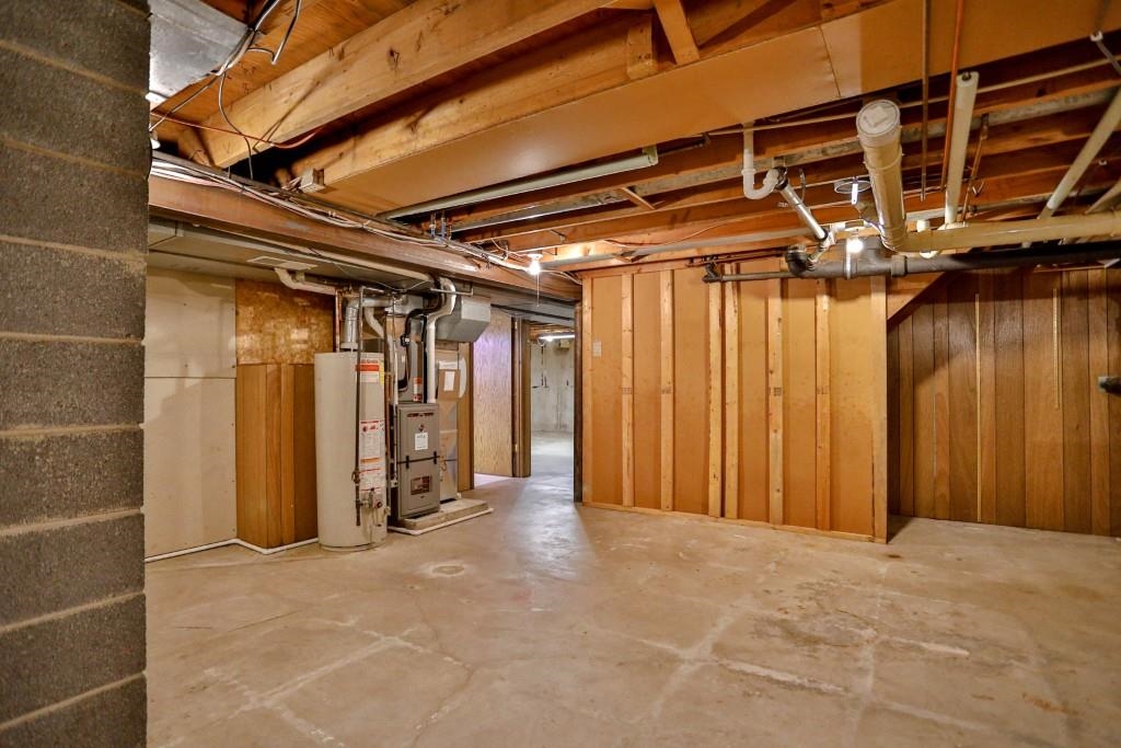 1433 N 16TH AVENUE, Wausau, Wisconsin 54401, 3 Bedrooms Bedrooms, ,2 BathroomsBathrooms,Residential,For Sale,1433 N 16TH AVENUE,22605090