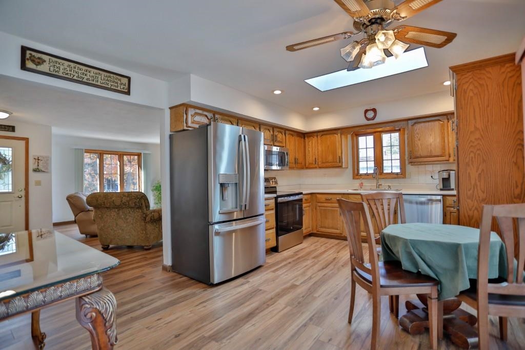 1433 N 16TH AVENUE, Wausau, Wisconsin 54401, 3 Bedrooms Bedrooms, ,2 BathroomsBathrooms,Residential,For Sale,1433 N 16TH AVENUE,22605090