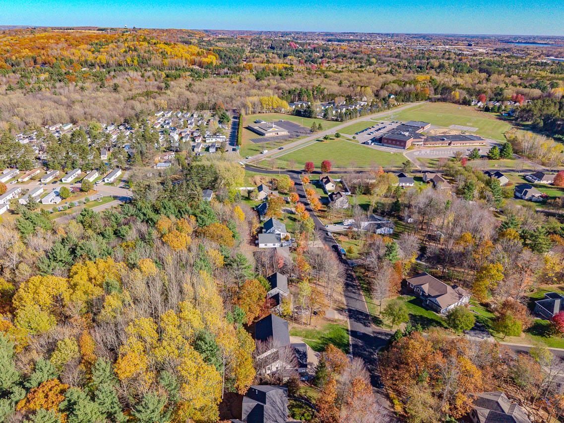 228 WINDTREE DRIVE, Wausau, Wisconsin 54401, 4 Bedrooms Bedrooms, ,3 BathroomsBathrooms,Residential,For Sale,228 WINDTREE DRIVE,22605092