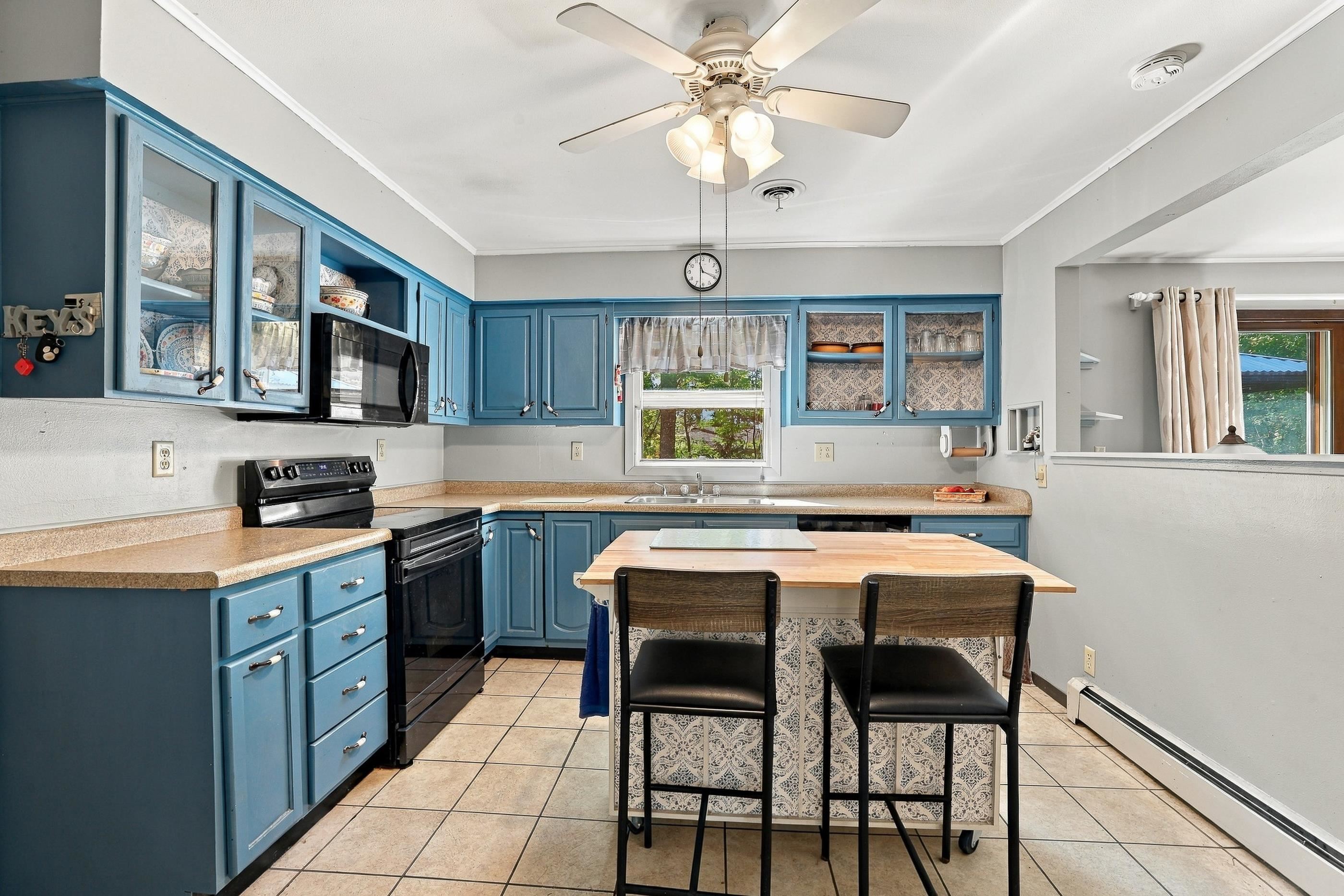 1617 OAK STREET, Almond, Wisconsin 54909, 3 Bedrooms Bedrooms, ,2 BathroomsBathrooms,Residential,For Sale,1617 OAK STREET,22605095