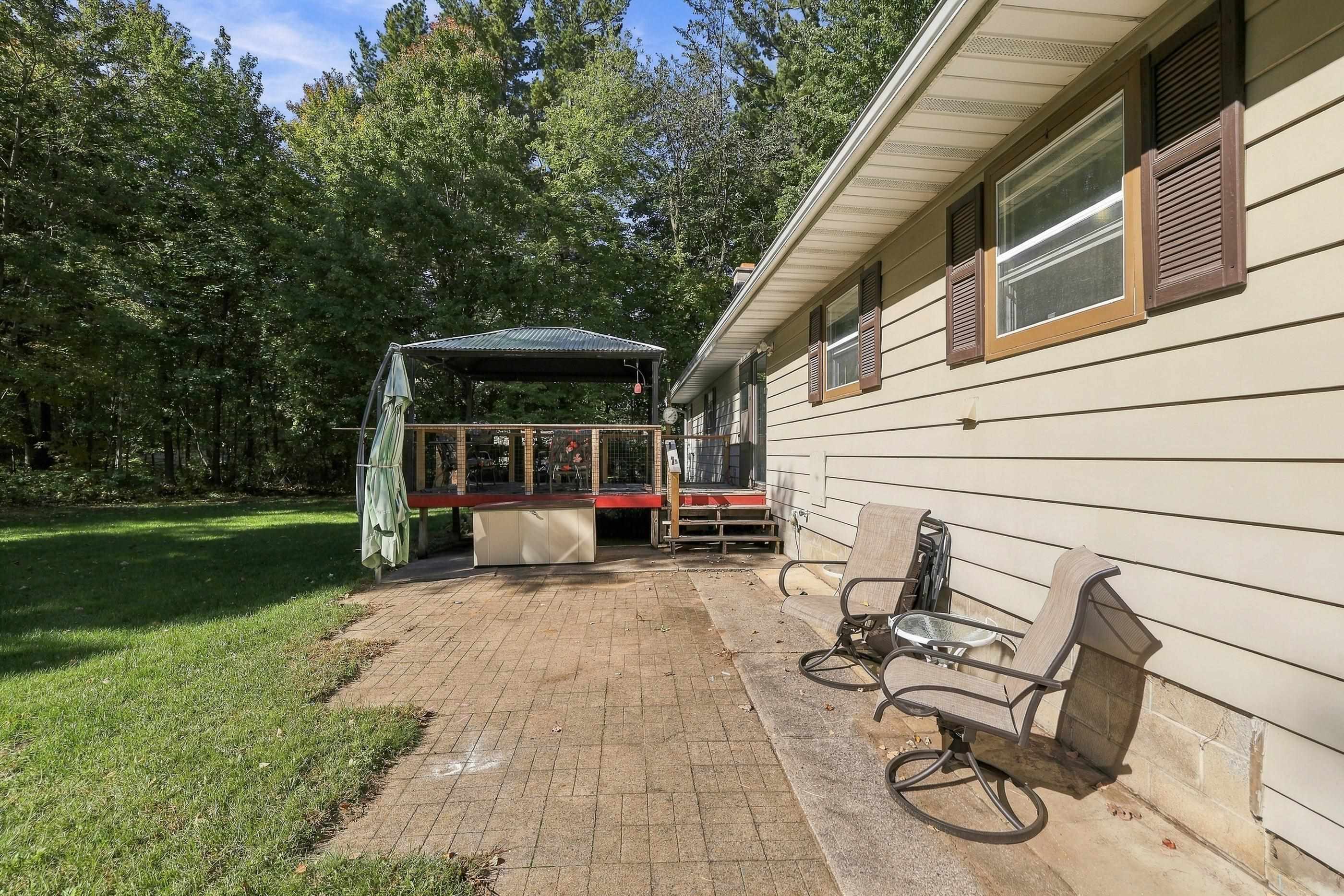1617 OAK STREET, Almond, Wisconsin 54909, 3 Bedrooms Bedrooms, ,2 BathroomsBathrooms,Residential,For Sale,1617 OAK STREET,22605095