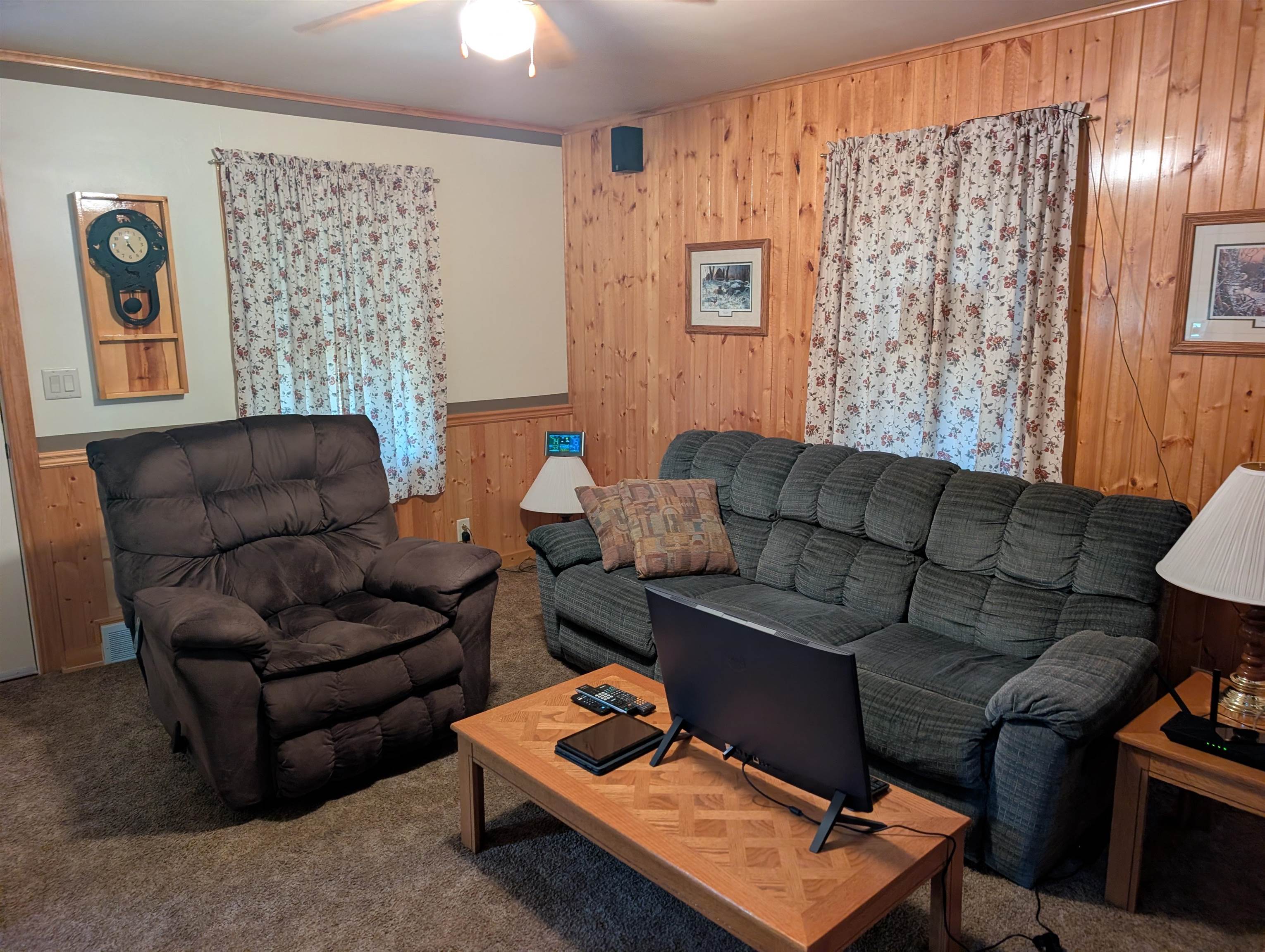 932 S 11TH AVENUE, Wausau, Wisconsin 54401, 3 Bedrooms Bedrooms, ,1 BathroomBathrooms,Residential,For Sale,932 S 11TH AVENUE,22605104