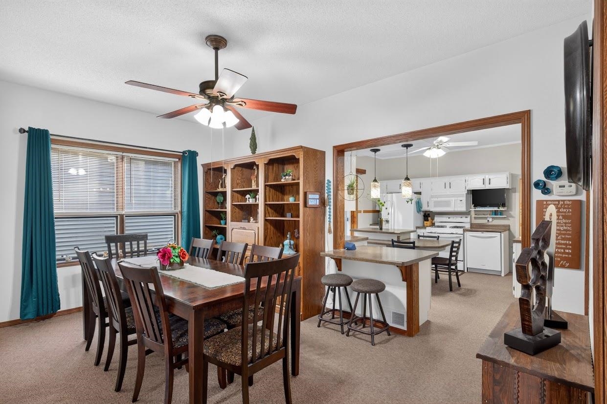 441 N 10TH AVENUE, Wisconsin Rapids, Wisconsin 54495, 3 Bedrooms Bedrooms, ,2 BathroomsBathrooms,Residential,For Sale,441 N 10TH AVENUE,22605107