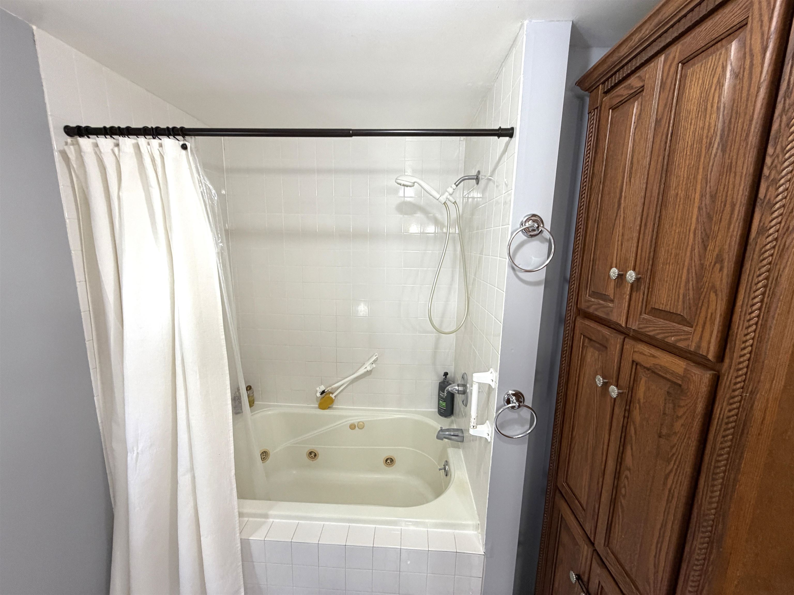 628 MENDLIK AVENUE, Antigo, Wisconsin 54409, 4 Bedrooms Bedrooms, ,3 BathroomsBathrooms,Residential,For Sale,628 MENDLIK AVENUE,22605113