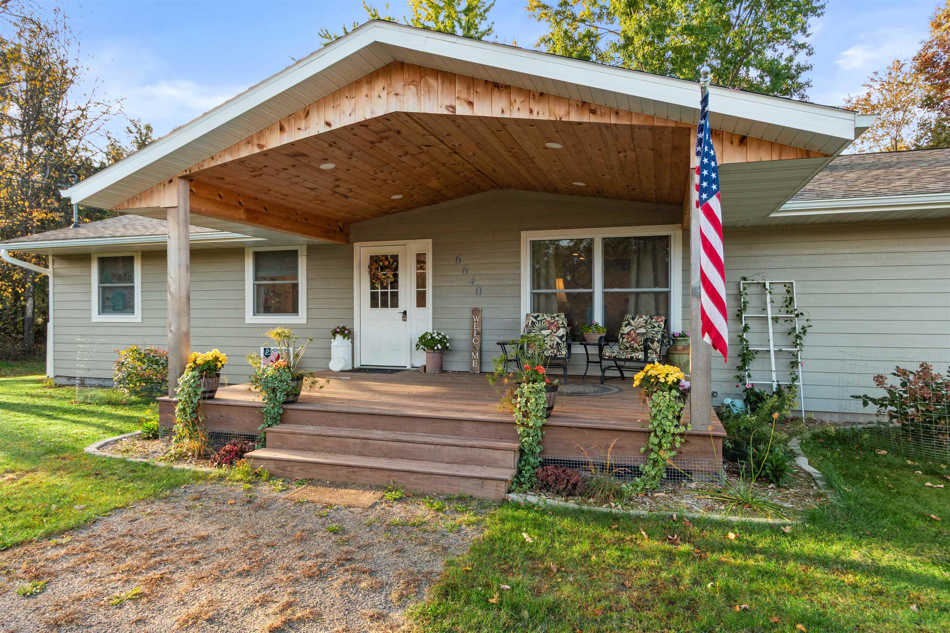 6640 S PARK DRIVE, Wisconsin Rapids, Wisconsin 54494, 4 Bedrooms Bedrooms, ,1 BathroomBathrooms,Residential,For Sale,6640 S PARK DRIVE,22605119