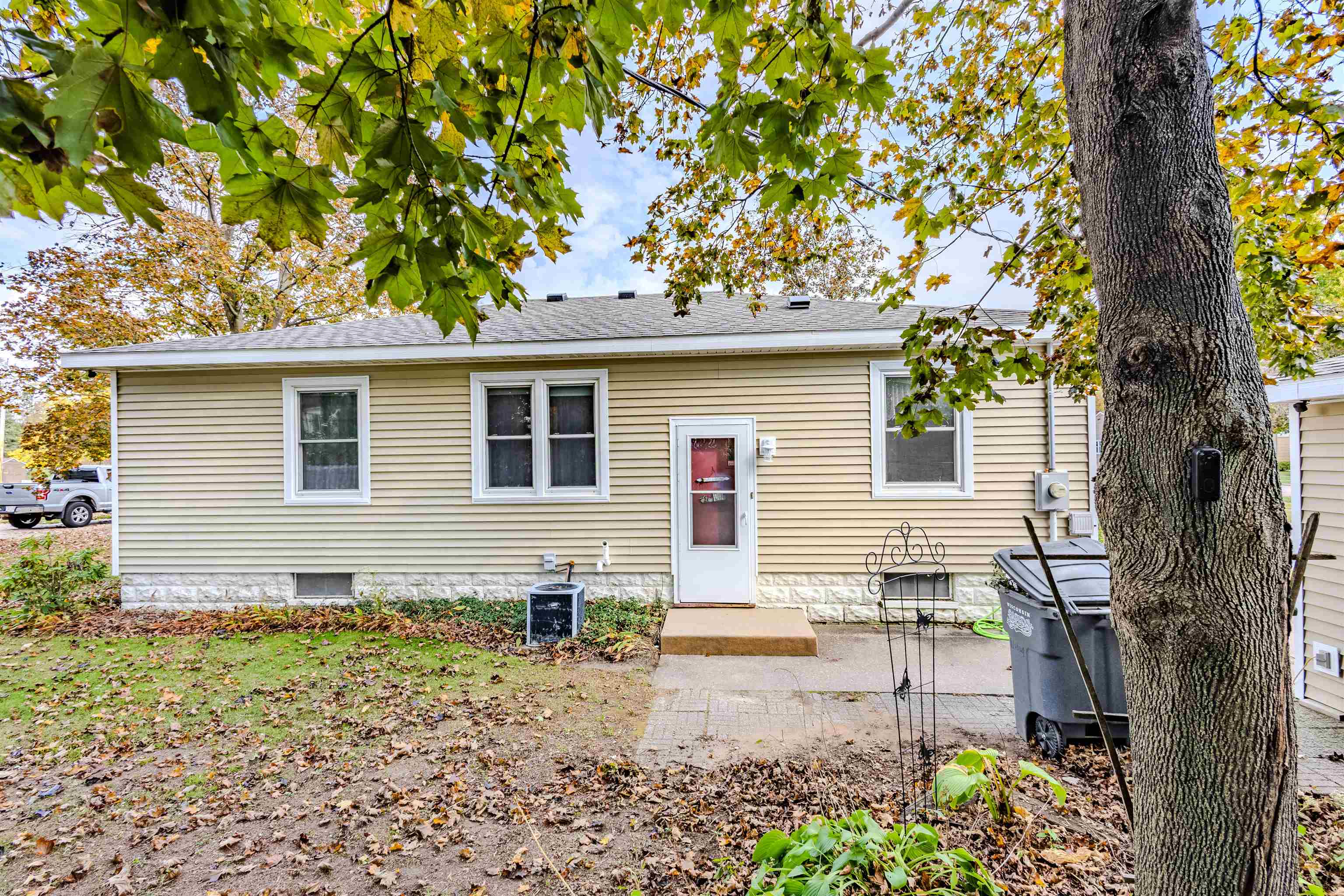 540 S 11TH STREET, Wisconsin Rapids, Wisconsin 54494, 3 Bedrooms Bedrooms, ,1 BathroomBathrooms,Residential,For Sale,540 S 11TH STREET,22605127
