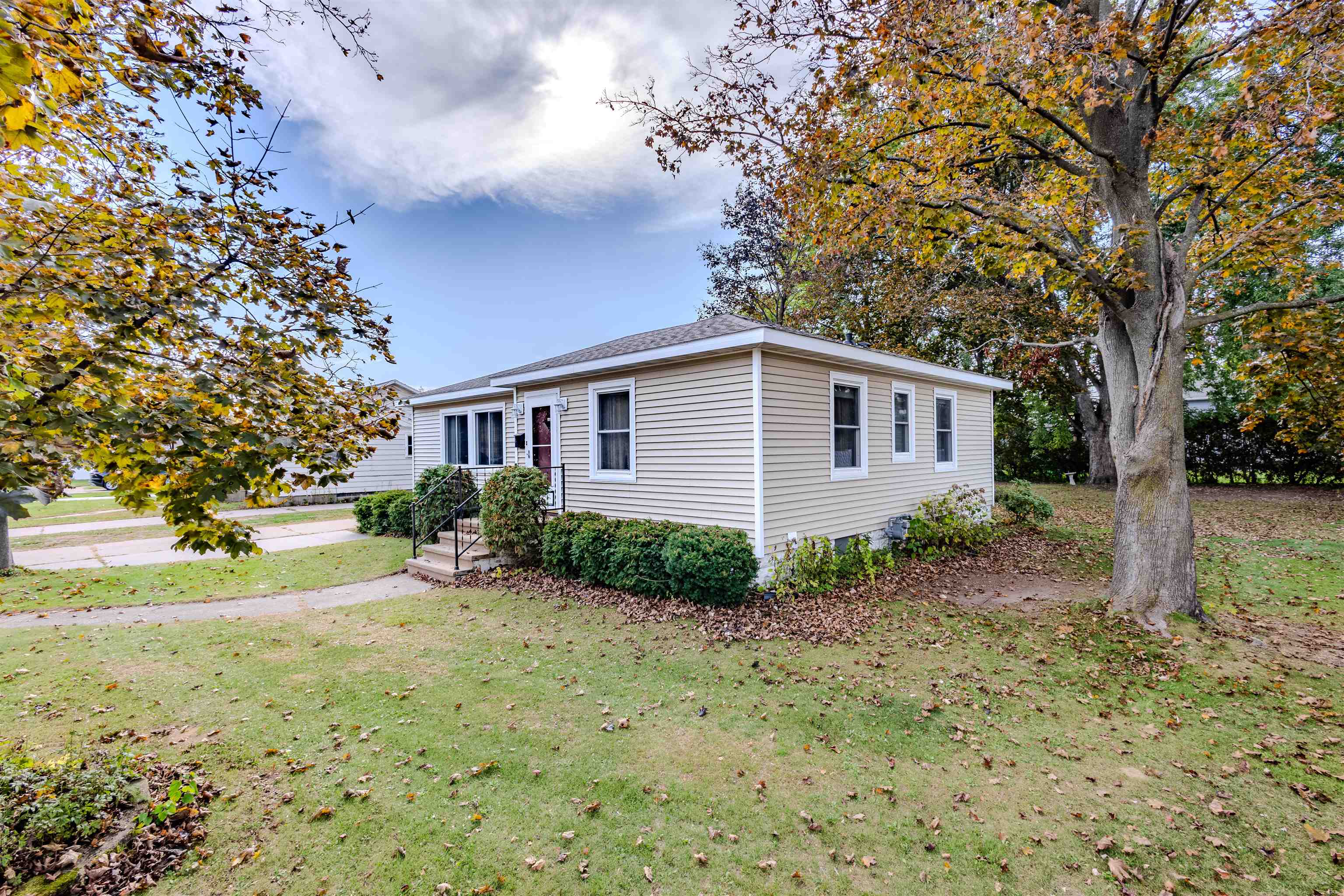 540 S 11TH STREET, Wisconsin Rapids, Wisconsin 54494, 3 Bedrooms Bedrooms, ,1 BathroomBathrooms,Residential,For Sale,540 S 11TH STREET,22605127