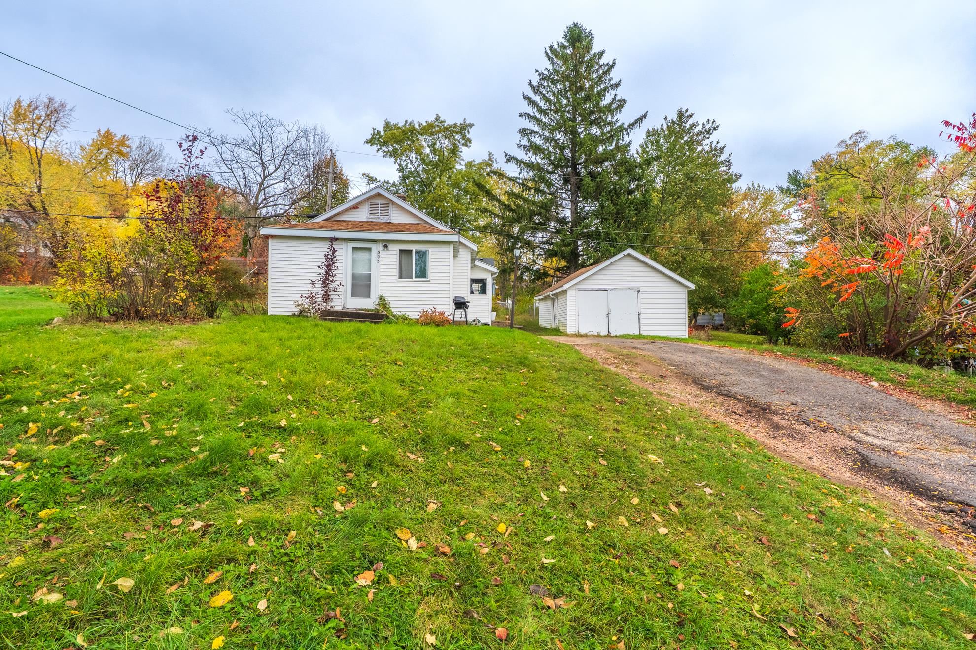 305 12TH AVENUE SOUTH, Wausau, Wisconsin 54401, 1 Bedroom Bedrooms, ,1 BathroomBathrooms,Residential,For Sale,305 12TH AVENUE SOUTH,22605128