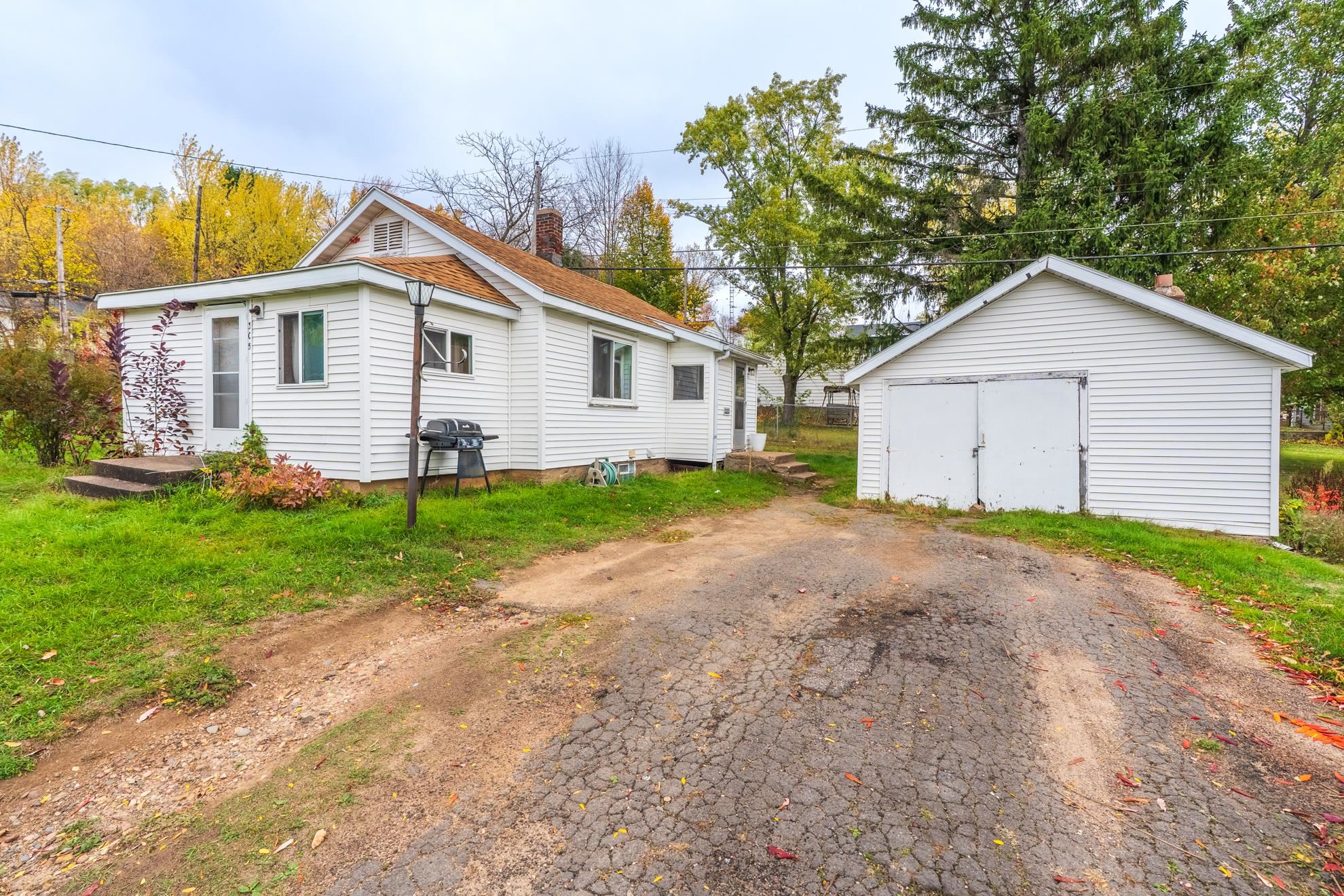 305 12TH AVENUE SOUTH, Wausau, Wisconsin 54401, 1 Bedroom Bedrooms, ,1 BathroomBathrooms,Residential,For Sale,305 12TH AVENUE SOUTH,22605128