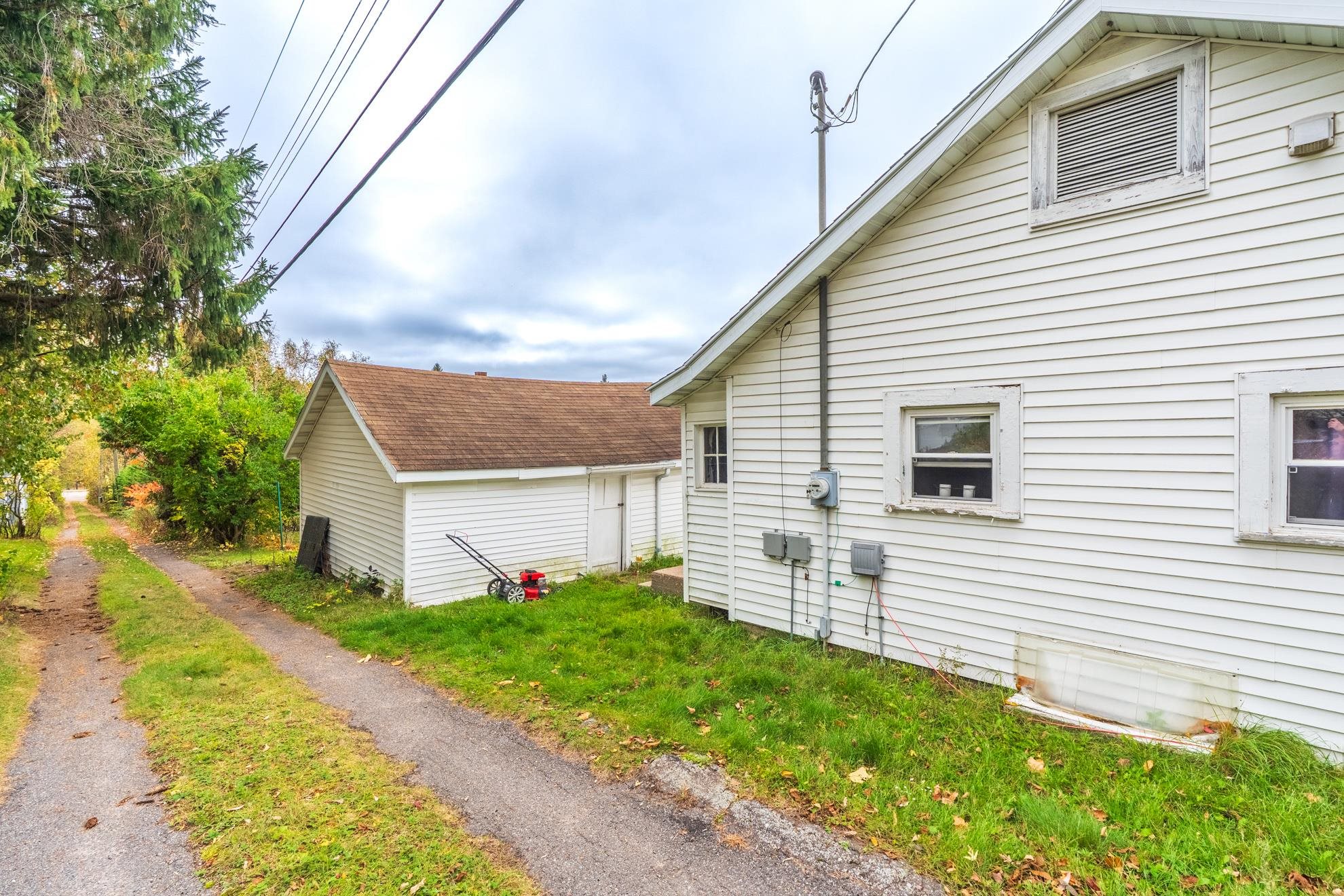 305 12TH AVENUE SOUTH, Wausau, Wisconsin 54401, 1 Bedroom Bedrooms, ,1 BathroomBathrooms,Residential,For Sale,305 12TH AVENUE SOUTH,22605128