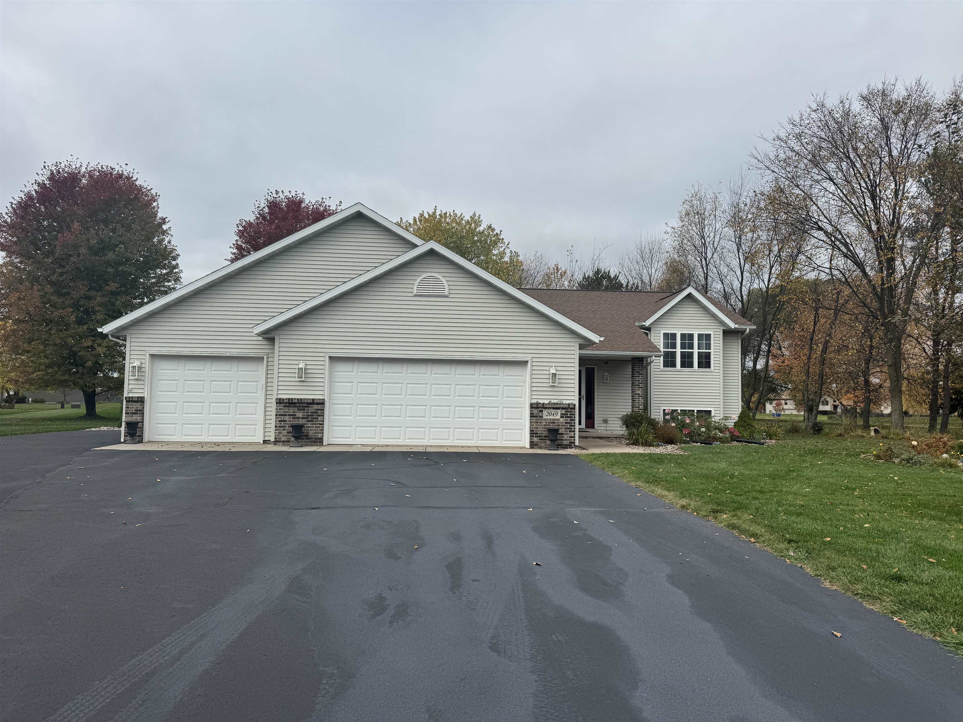 2049 ARLENE LANE, Kronenwetter, Wisconsin 54455, 4 Bedrooms Bedrooms, ,3 BathroomsBathrooms,Residential,For Sale,2049 ARLENE LANE,22605135