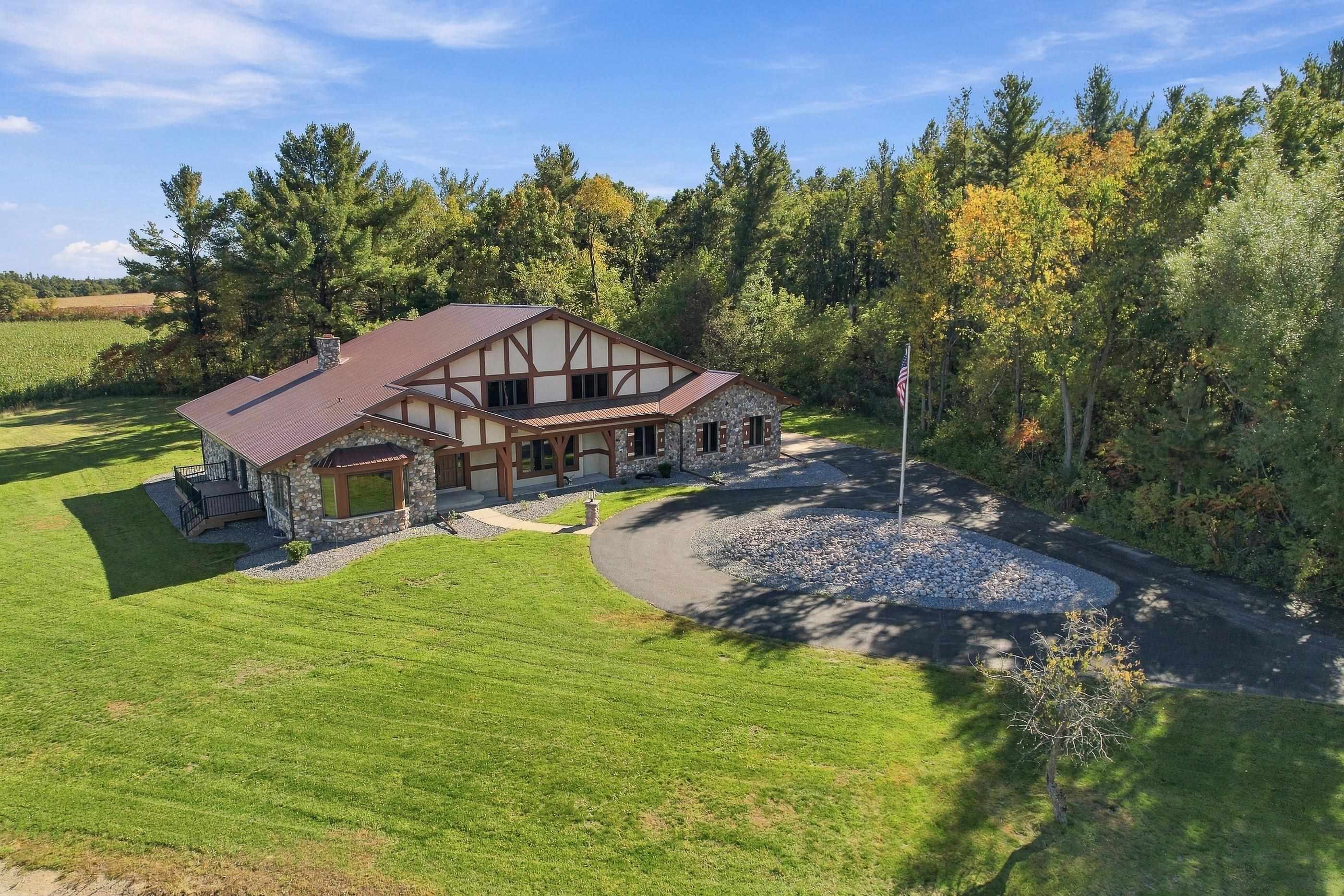 1943 COUNTY ROAD A N, Amherst Junction, Wisconsin 54407, 4 Bedrooms Bedrooms, ,3 BathroomsBathrooms,Residential,For Sale,1943 COUNTY ROAD A N,22605137