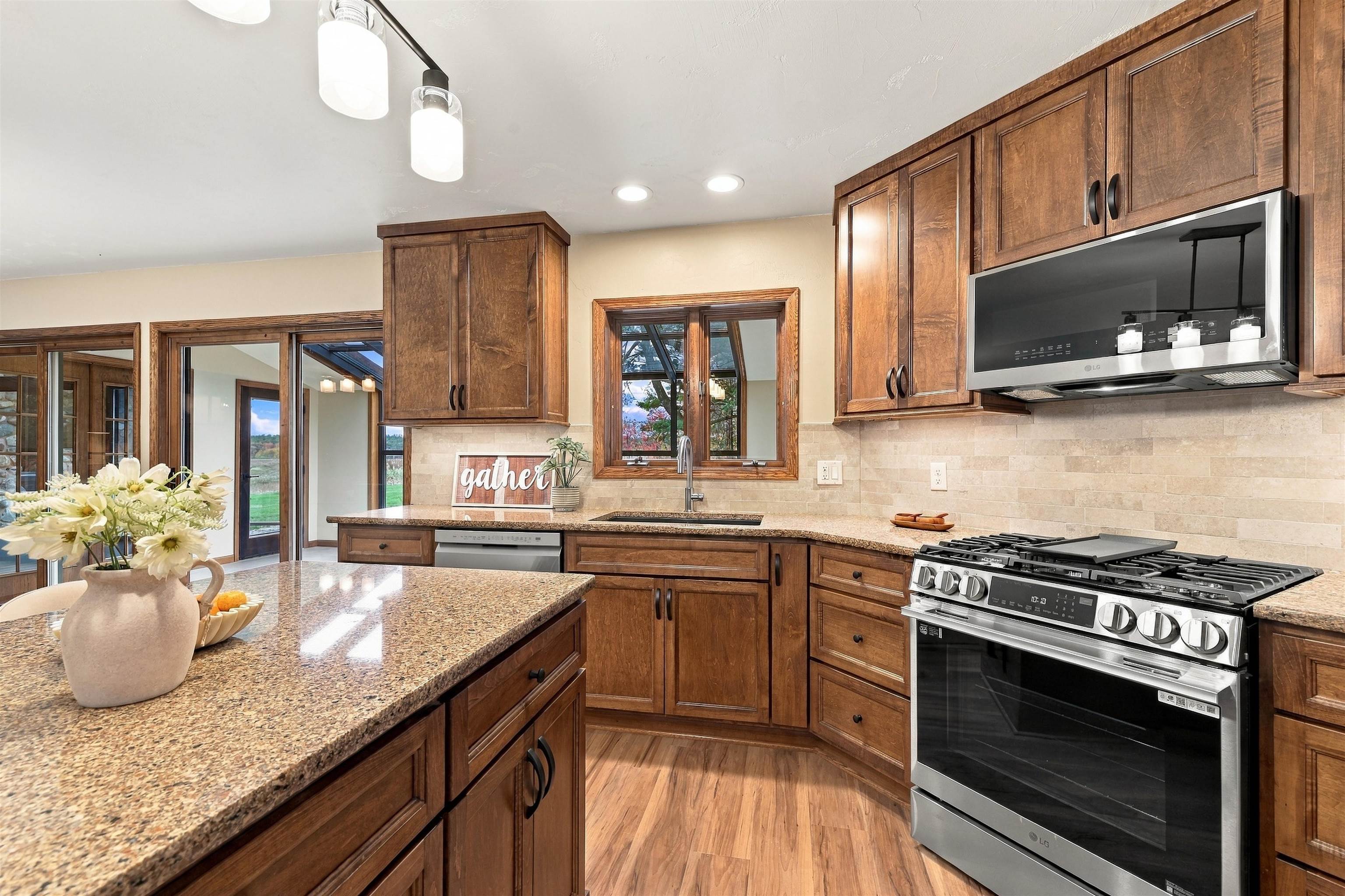 1943 COUNTY ROAD A N, Amherst Junction, Wisconsin 54407, 4 Bedrooms Bedrooms, ,3 BathroomsBathrooms,Residential,For Sale,1943 COUNTY ROAD A N,22605137