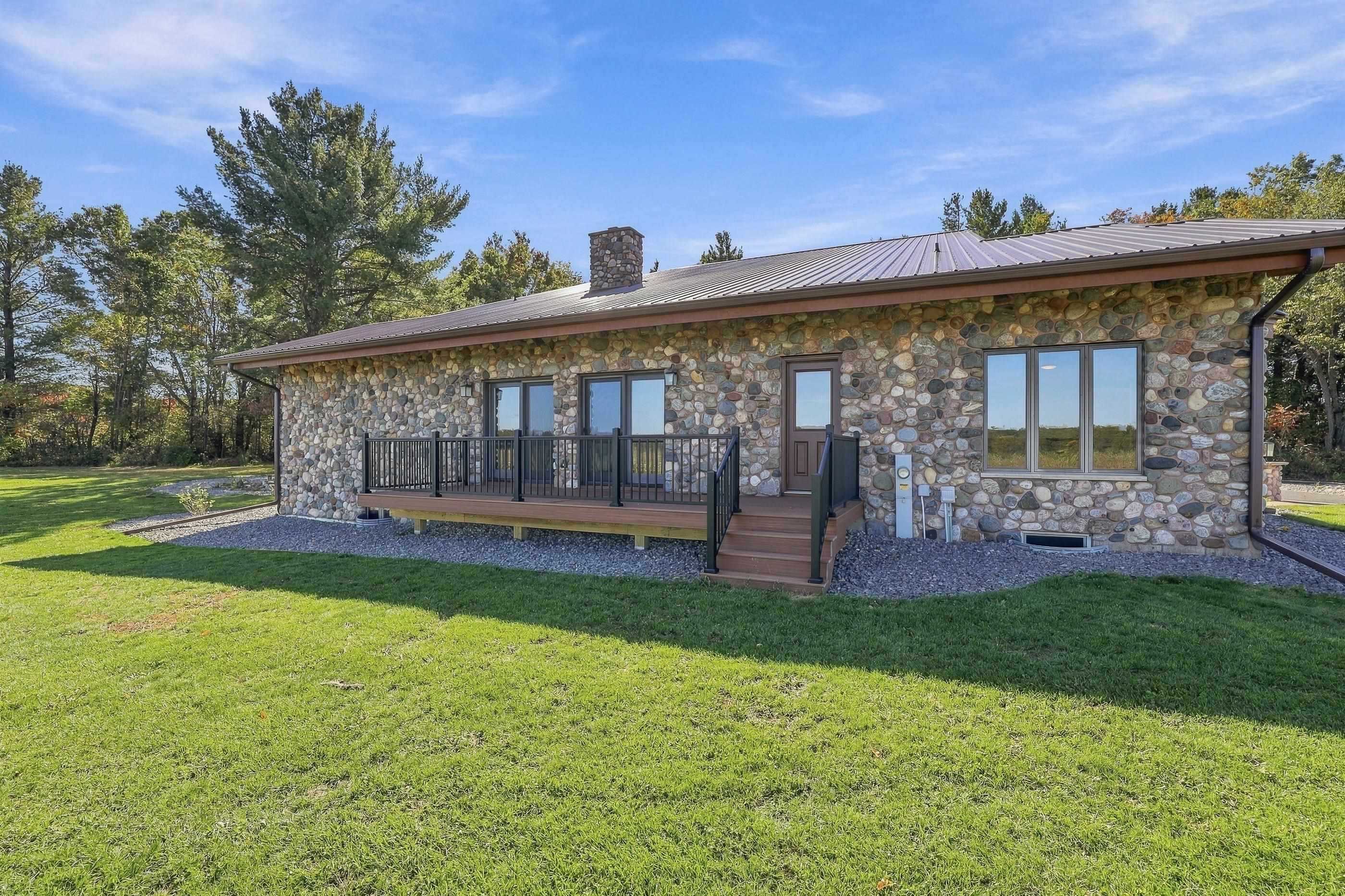 1943 COUNTY ROAD A N, Amherst Junction, Wisconsin 54407, 4 Bedrooms Bedrooms, ,3 BathroomsBathrooms,Residential,For Sale,1943 COUNTY ROAD A N,22605137