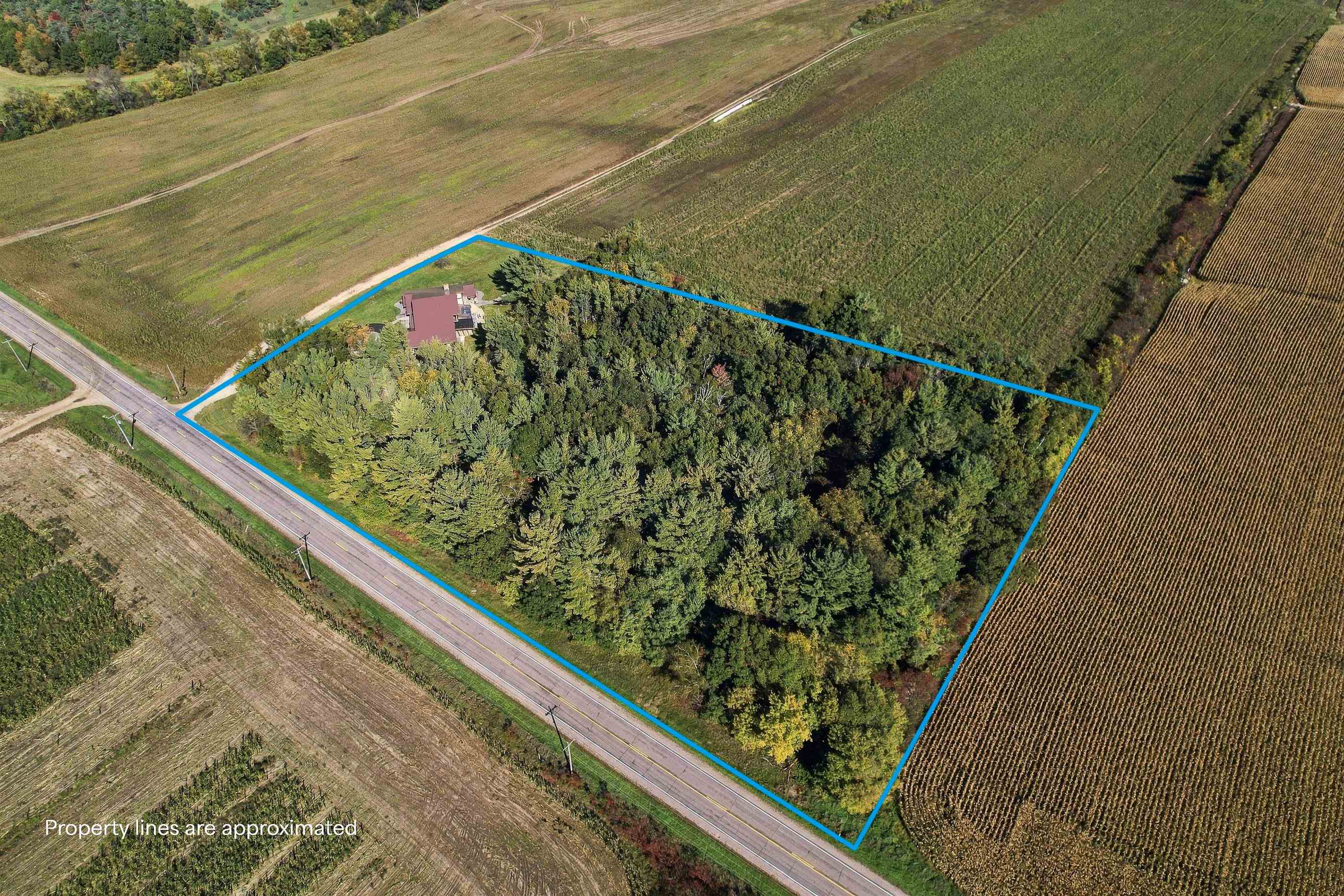 1943 COUNTY ROAD A N, Amherst Junction, Wisconsin 54407, 4 Bedrooms Bedrooms, ,3 BathroomsBathrooms,Residential,For Sale,1943 COUNTY ROAD A N,22605137