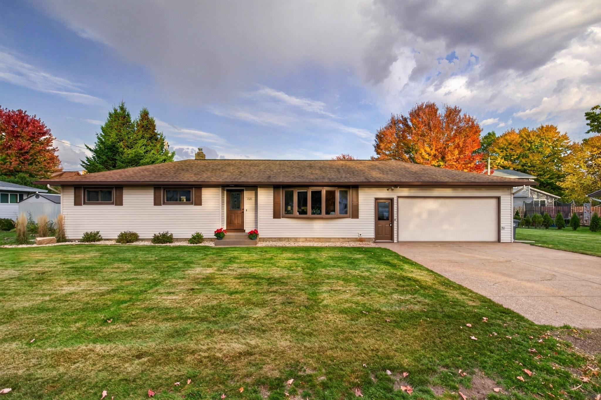 1121 S 18TH STREET, Wisconsin Rapids, Wisconsin 54494, 3 Bedrooms Bedrooms, ,1 BathroomBathrooms,Residential,For Sale,1121 S 18TH STREET,22605138