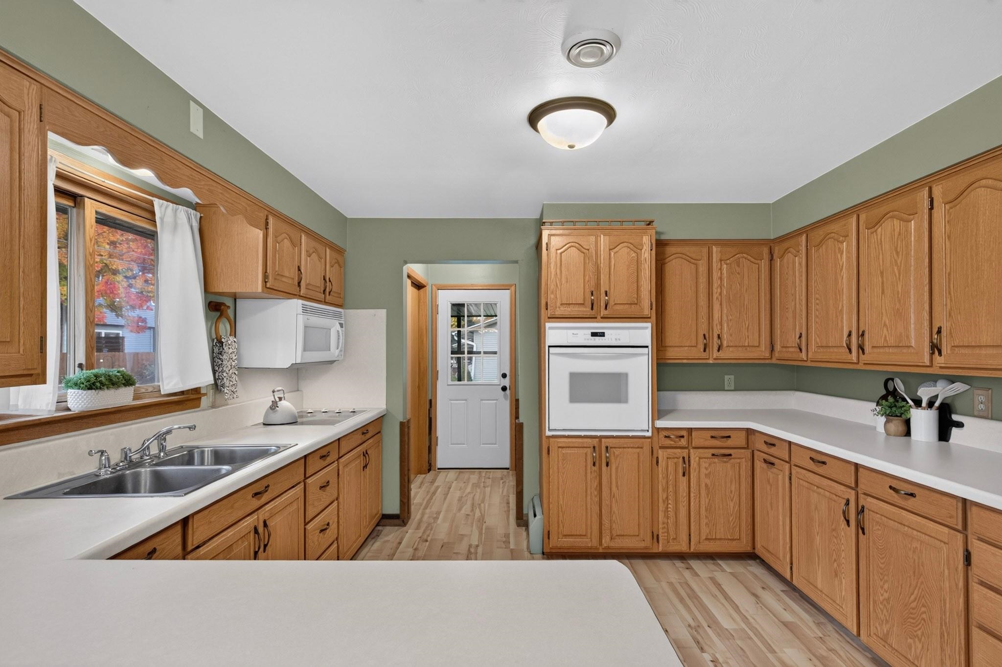 1121 S 18TH STREET, Wisconsin Rapids, Wisconsin 54494, 3 Bedrooms Bedrooms, ,1 BathroomBathrooms,Residential,For Sale,1121 S 18TH STREET,22605138