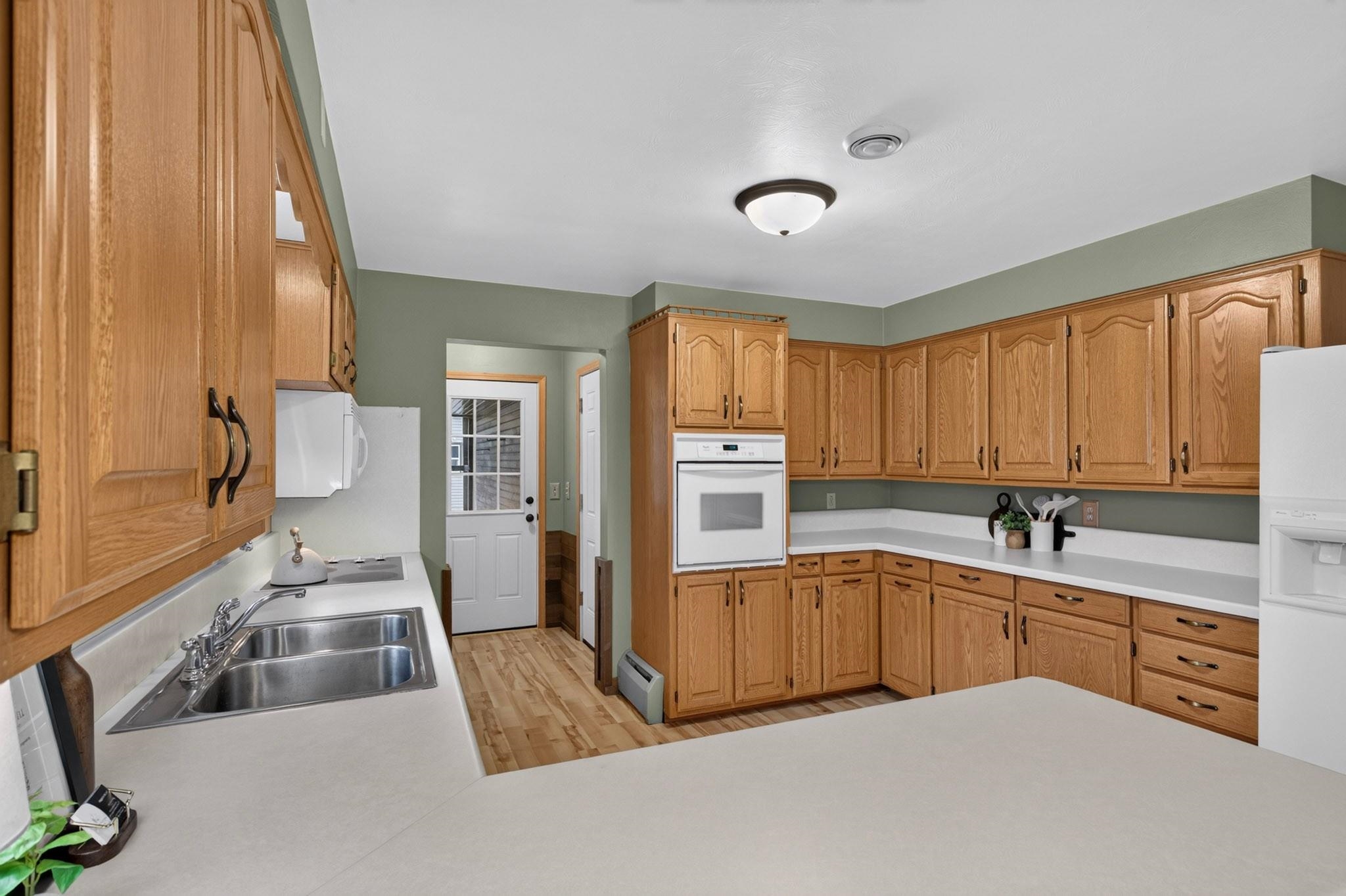 1121 S 18TH STREET, Wisconsin Rapids, Wisconsin 54494, 3 Bedrooms Bedrooms, ,1 BathroomBathrooms,Residential,For Sale,1121 S 18TH STREET,22605138