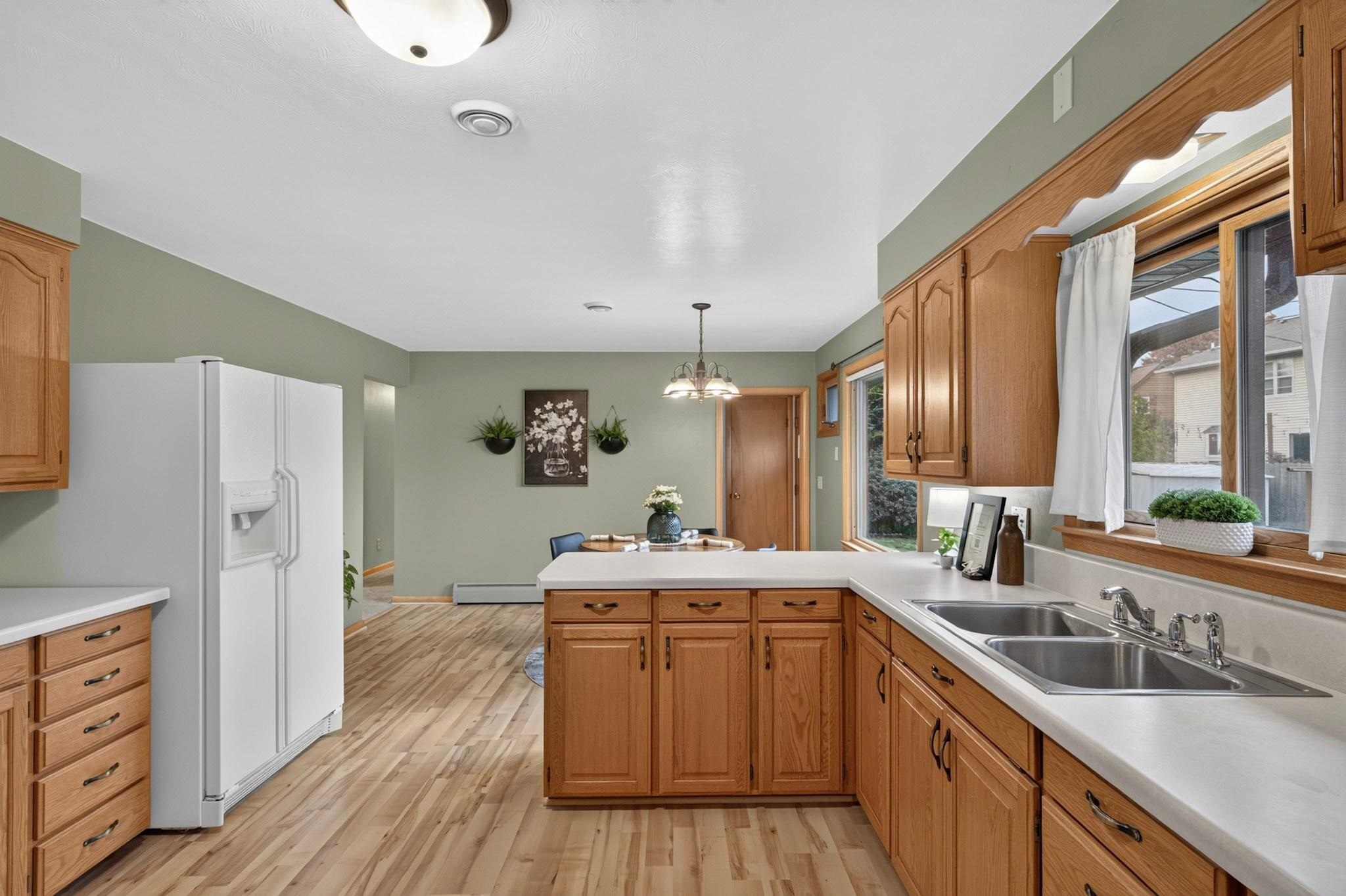 1121 S 18TH STREET, Wisconsin Rapids, Wisconsin 54494, 3 Bedrooms Bedrooms, ,1 BathroomBathrooms,Residential,For Sale,1121 S 18TH STREET,22605138