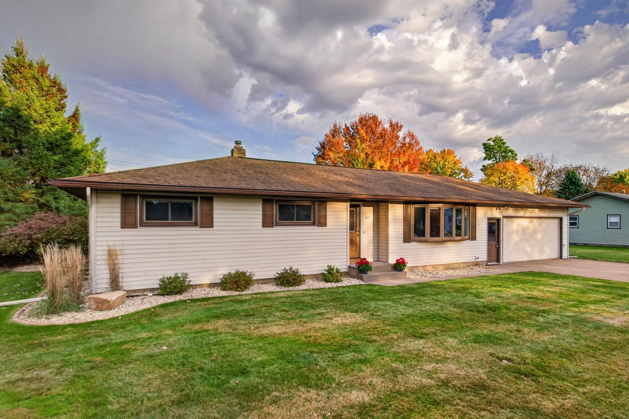 1121 S 18TH STREET, Wisconsin Rapids, Wisconsin 54494, 3 Bedrooms Bedrooms, ,1 BathroomBathrooms,Residential,For Sale,1121 S 18TH STREET,22605138