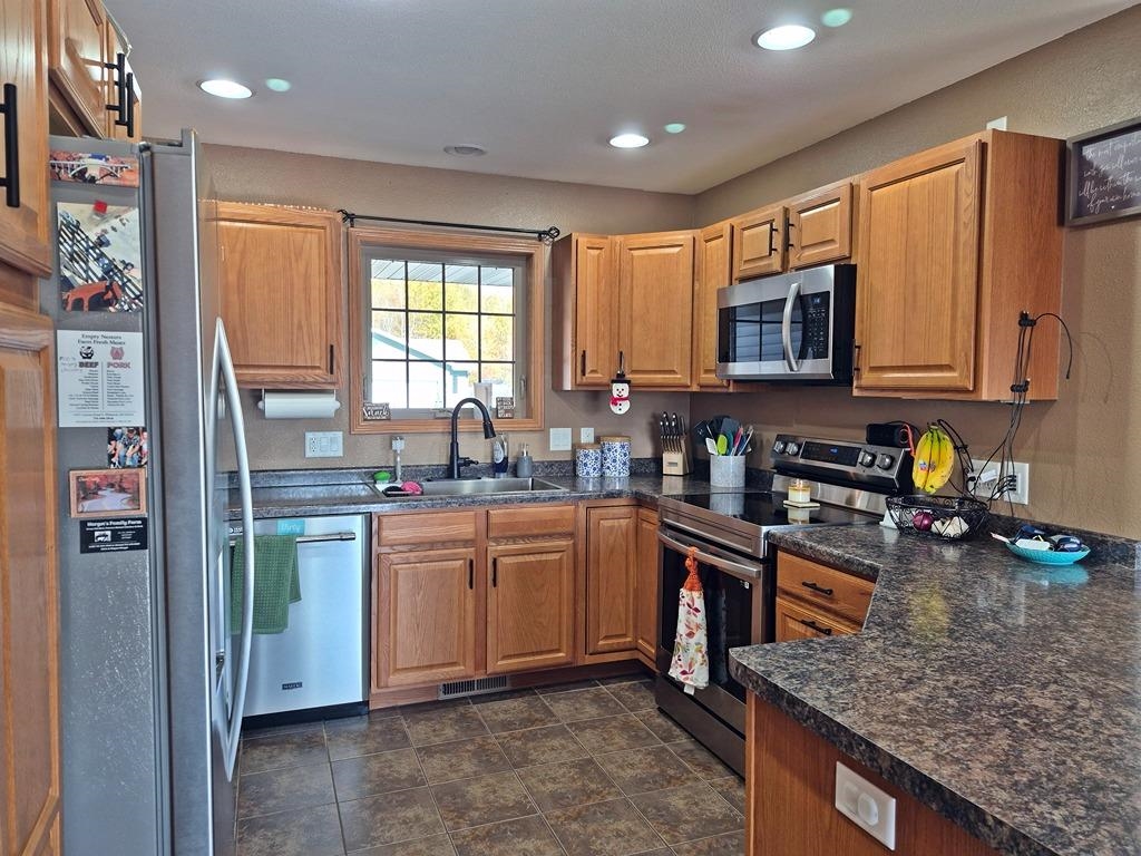 805 W ROBERTS STREET, Spencer, Wisconsin 54479, 4 Bedrooms Bedrooms, ,2 BathroomsBathrooms,Residential,For Sale,805 W ROBERTS STREET,22605139