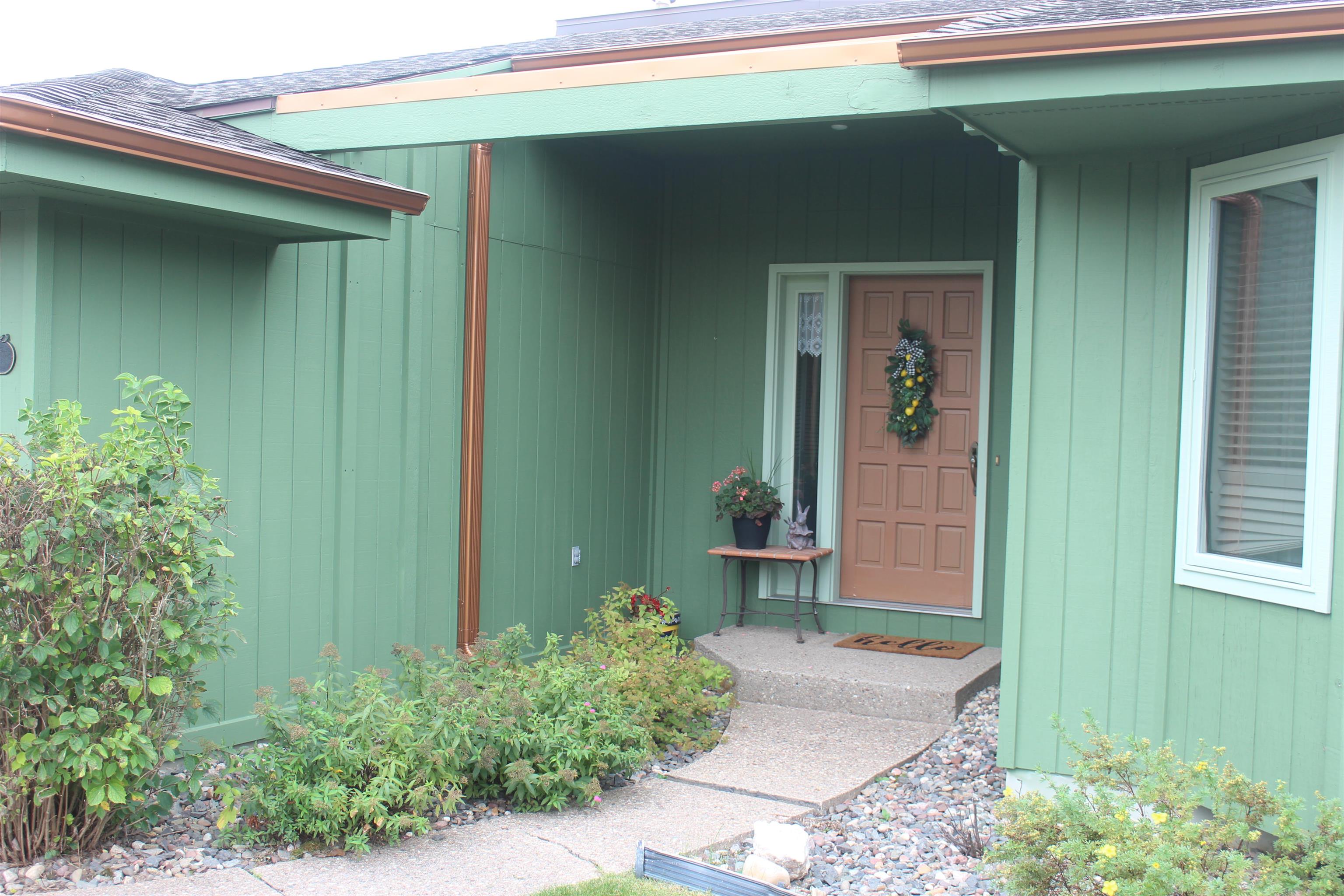 1108 EASTHILL DRIVE, Wausau, Wisconsin 54403, 2 Bedrooms Bedrooms, ,2 BathroomsBathrooms,Residential,For Sale,1108 EASTHILL DRIVE,22605141