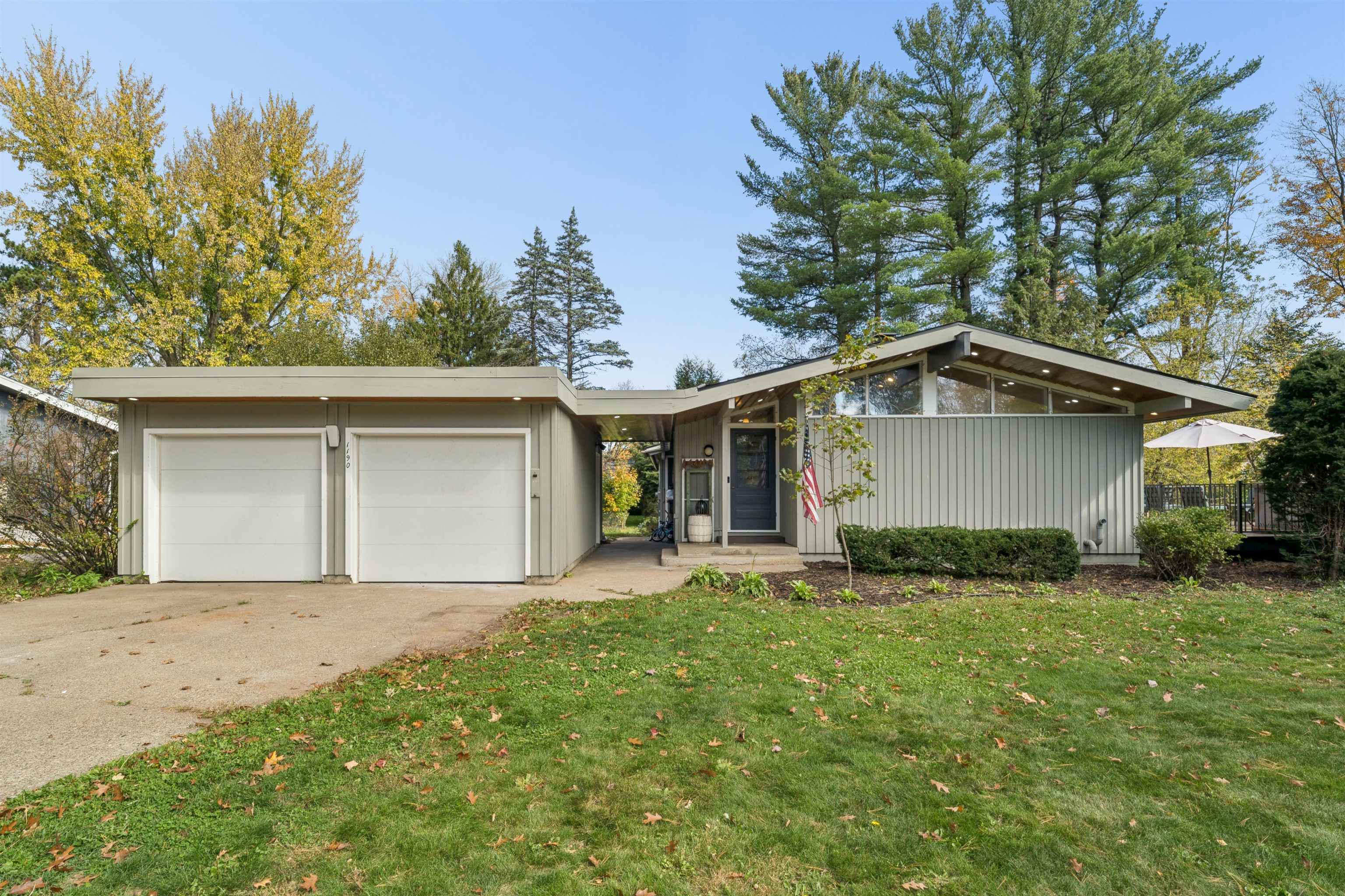 1190 1ST STREET, Port Edwards, Wisconsin 54469-0000, 4 Bedrooms Bedrooms, ,2 BathroomsBathrooms,Residential,For Sale,1190 1ST STREET,22605143