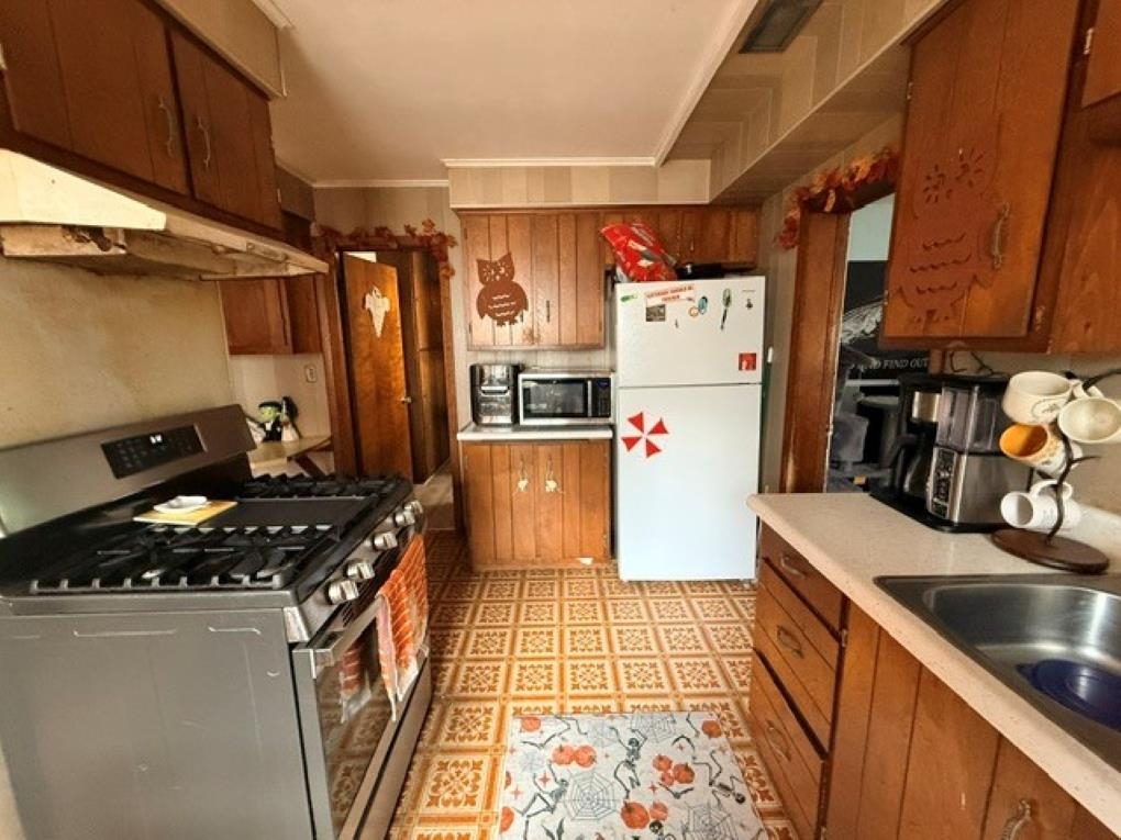 409 PIER STREET, Merrill, Wisconsin 54452, 2 Bedrooms Bedrooms, 6 Rooms Rooms,1 BathroomBathrooms,Multi-family,For Sale,409 PIER STREET,22605148