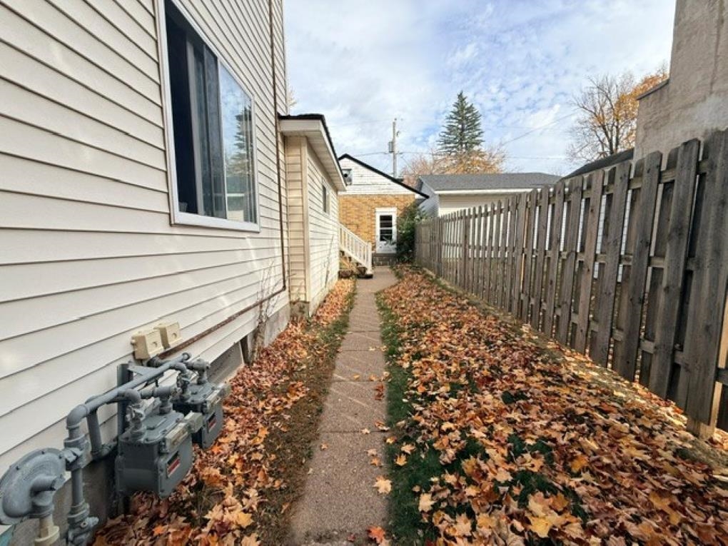 409 PIER STREET, Merrill, Wisconsin 54452, 2 Bedrooms Bedrooms, 6 Rooms Rooms,1 BathroomBathrooms,Multi-family,For Sale,409 PIER STREET,22605148