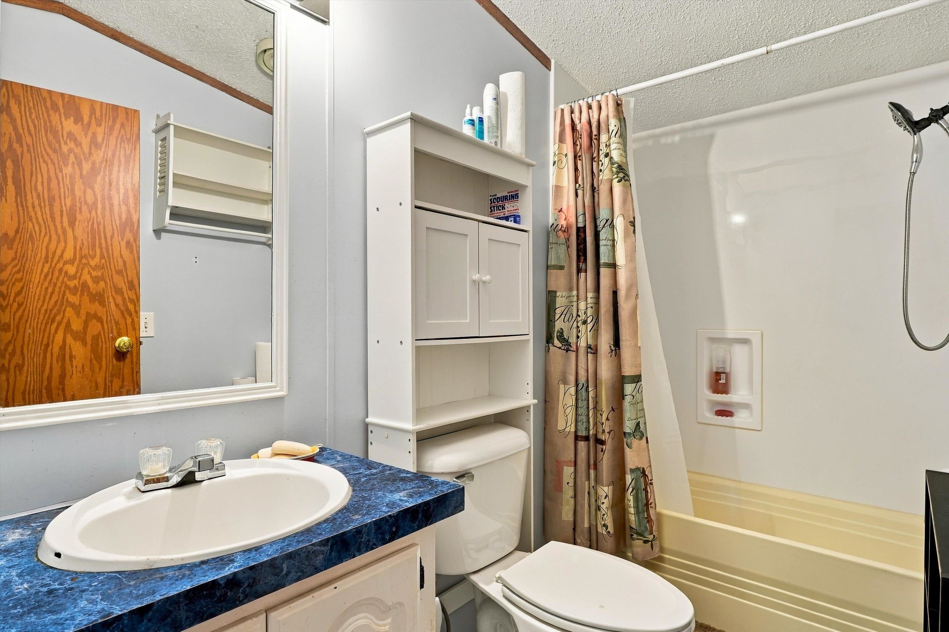 1407 N PEACH AVENUE, Marshfield, Wisconsin 54449, 3 Bedrooms Bedrooms, ,2 BathroomsBathrooms,Residential,For Sale,1407 N PEACH AVENUE,22605149