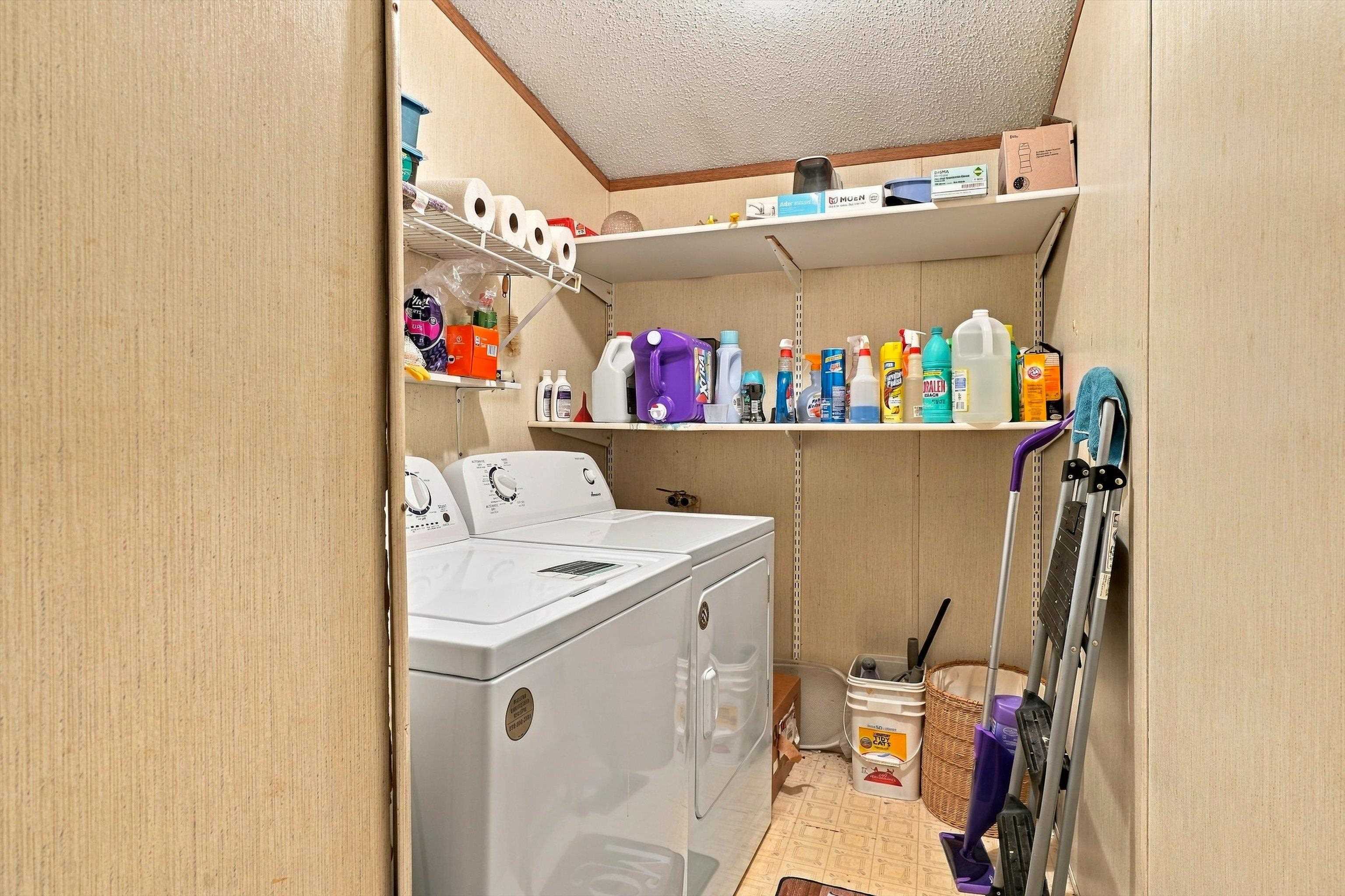 1407 N PEACH AVENUE, Marshfield, Wisconsin 54449, 3 Bedrooms Bedrooms, ,2 BathroomsBathrooms,Residential,For Sale,1407 N PEACH AVENUE,22605149