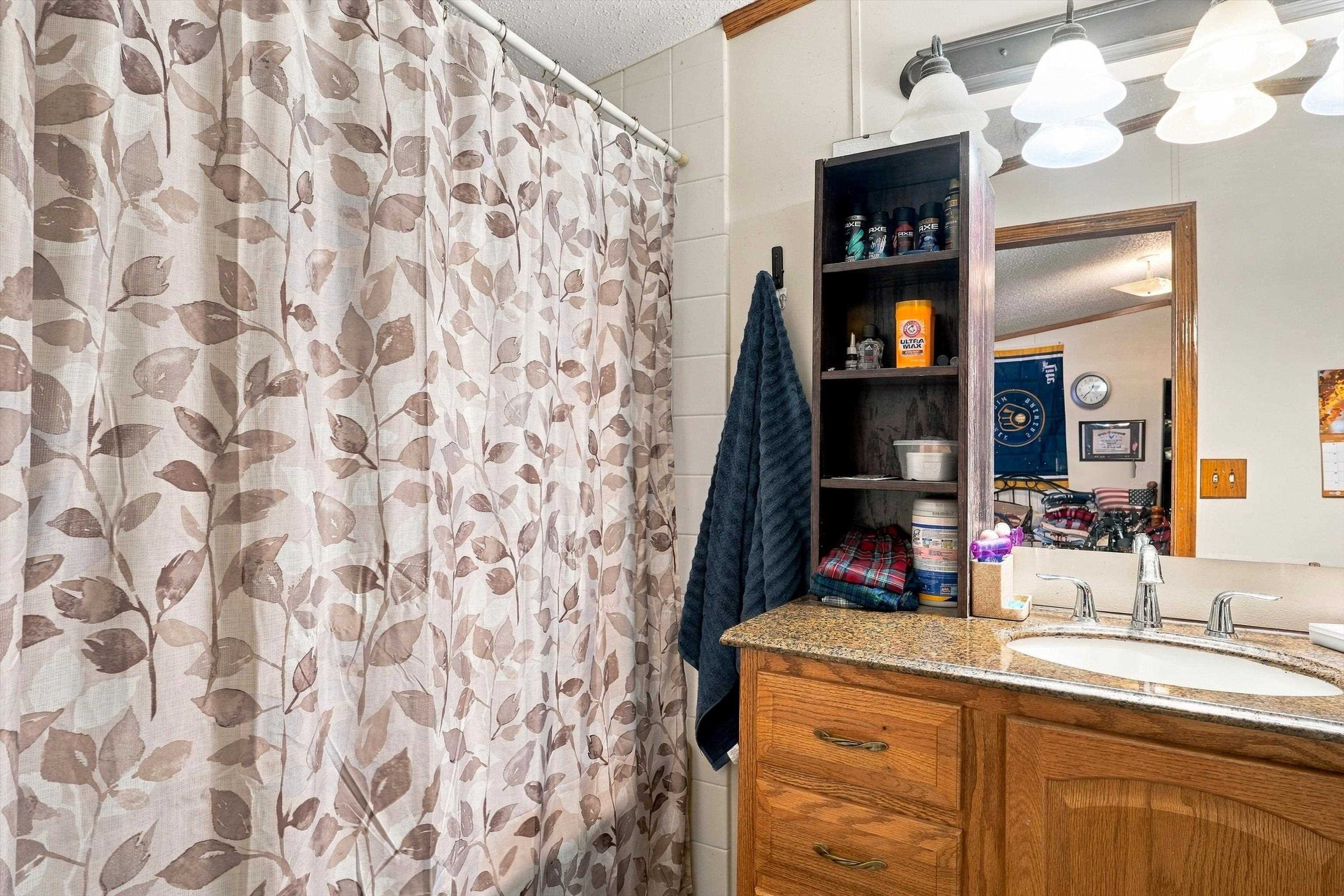 1407 N PEACH AVENUE, Marshfield, Wisconsin 54449, 3 Bedrooms Bedrooms, ,2 BathroomsBathrooms,Residential,For Sale,1407 N PEACH AVENUE,22605149