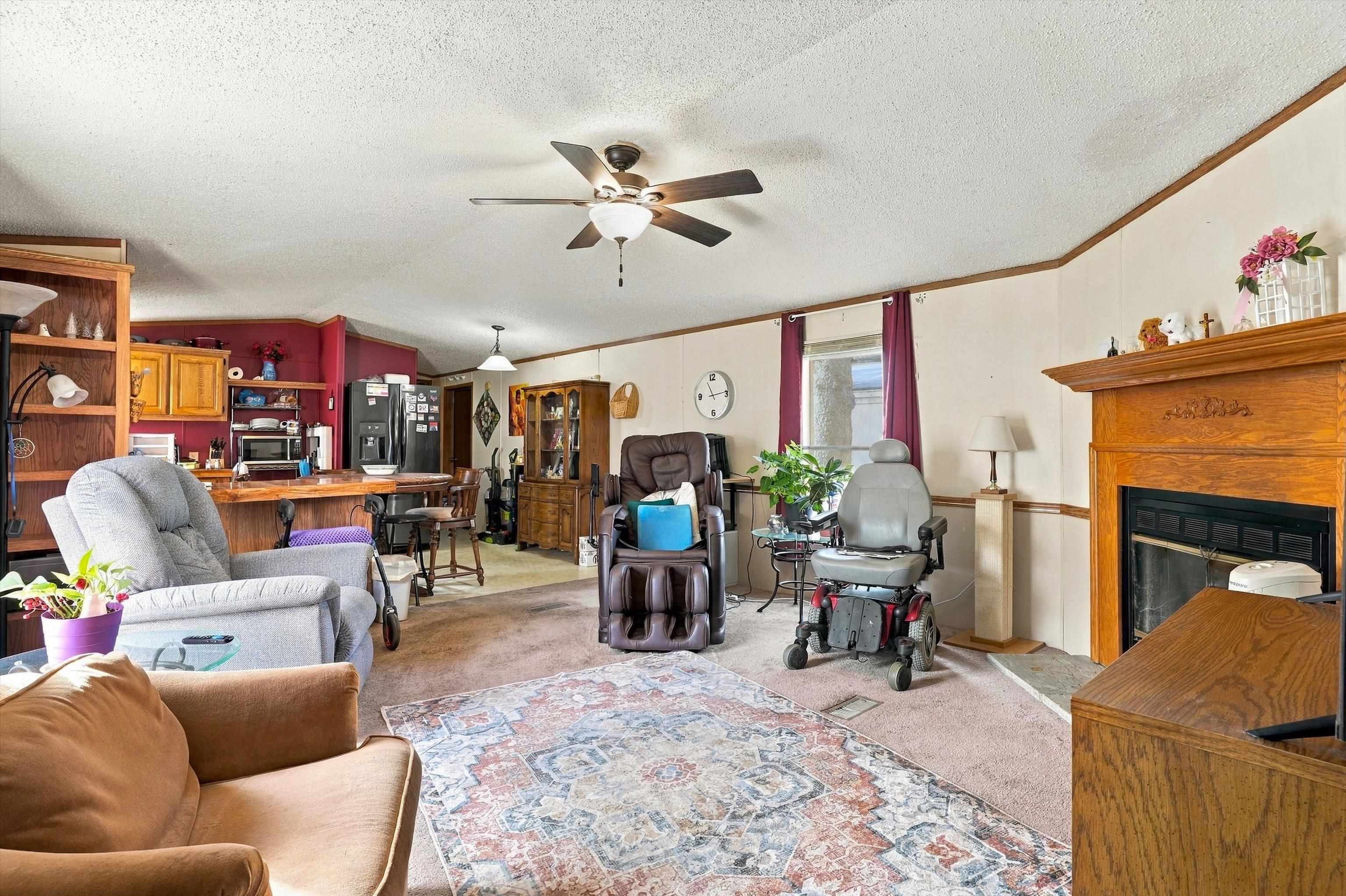 1407 N PEACH AVENUE, Marshfield, Wisconsin 54449, 3 Bedrooms Bedrooms, ,2 BathroomsBathrooms,Residential,For Sale,1407 N PEACH AVENUE,22605149