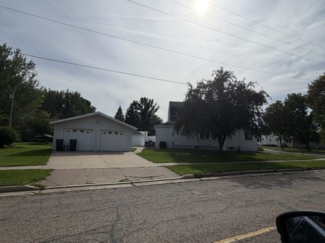 713 N MAPLE AVENUE, Marshfield, Wisconsin 54449, 4 Bedrooms Bedrooms, ,2 BathroomsBathrooms,Residential,For Sale,713 N MAPLE AVENUE,22605151