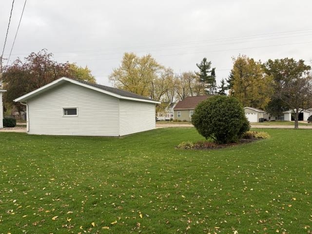 713 N MAPLE AVENUE, Marshfield, Wisconsin 54449, 4 Bedrooms Bedrooms, ,2 BathroomsBathrooms,Residential,For Sale,713 N MAPLE AVENUE,22605151