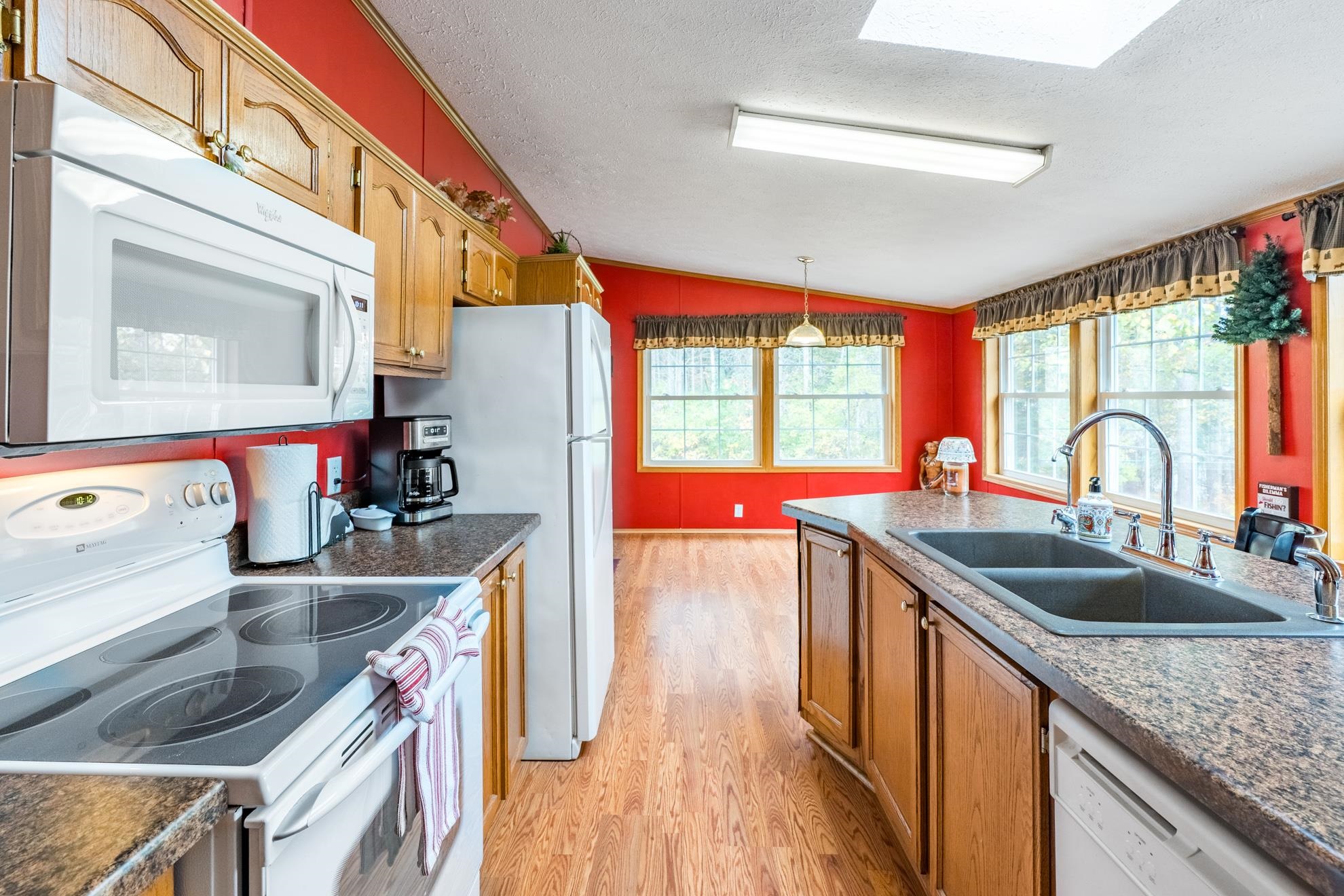 N11480 TOMAHAWK RIVER ROAD, Tomahawk, Wisconsin 54487, 3 Bedrooms Bedrooms, ,2 BathroomsBathrooms,Residential,For Sale,N11480 TOMAHAWK RIVER ROAD,22605152