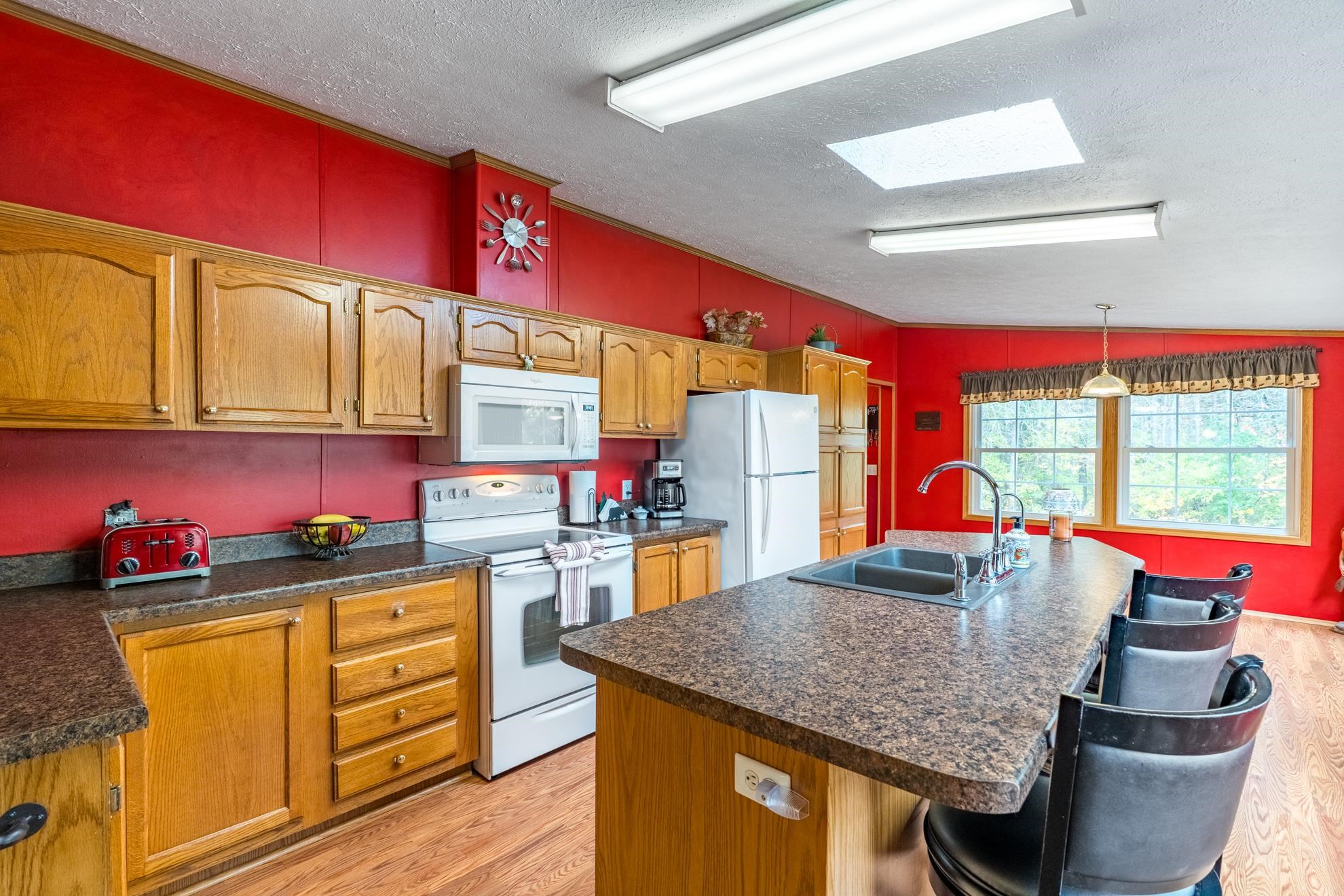 N11480 TOMAHAWK RIVER ROAD, Tomahawk, Wisconsin 54487, 3 Bedrooms Bedrooms, ,2 BathroomsBathrooms,Residential,For Sale,N11480 TOMAHAWK RIVER ROAD,22605152